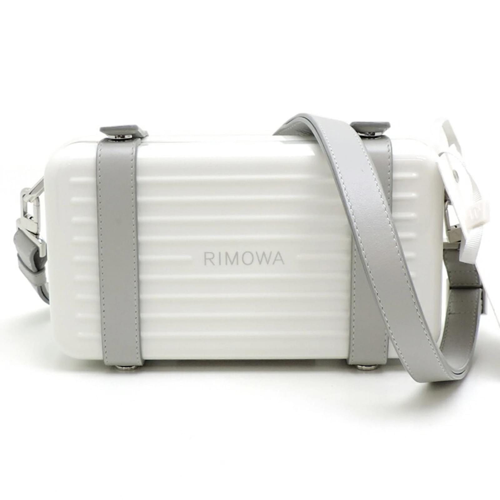 【RIMOWA】　化粧バッグ アルミニウム製Travel Vanity Case シルバー | RIMOWA