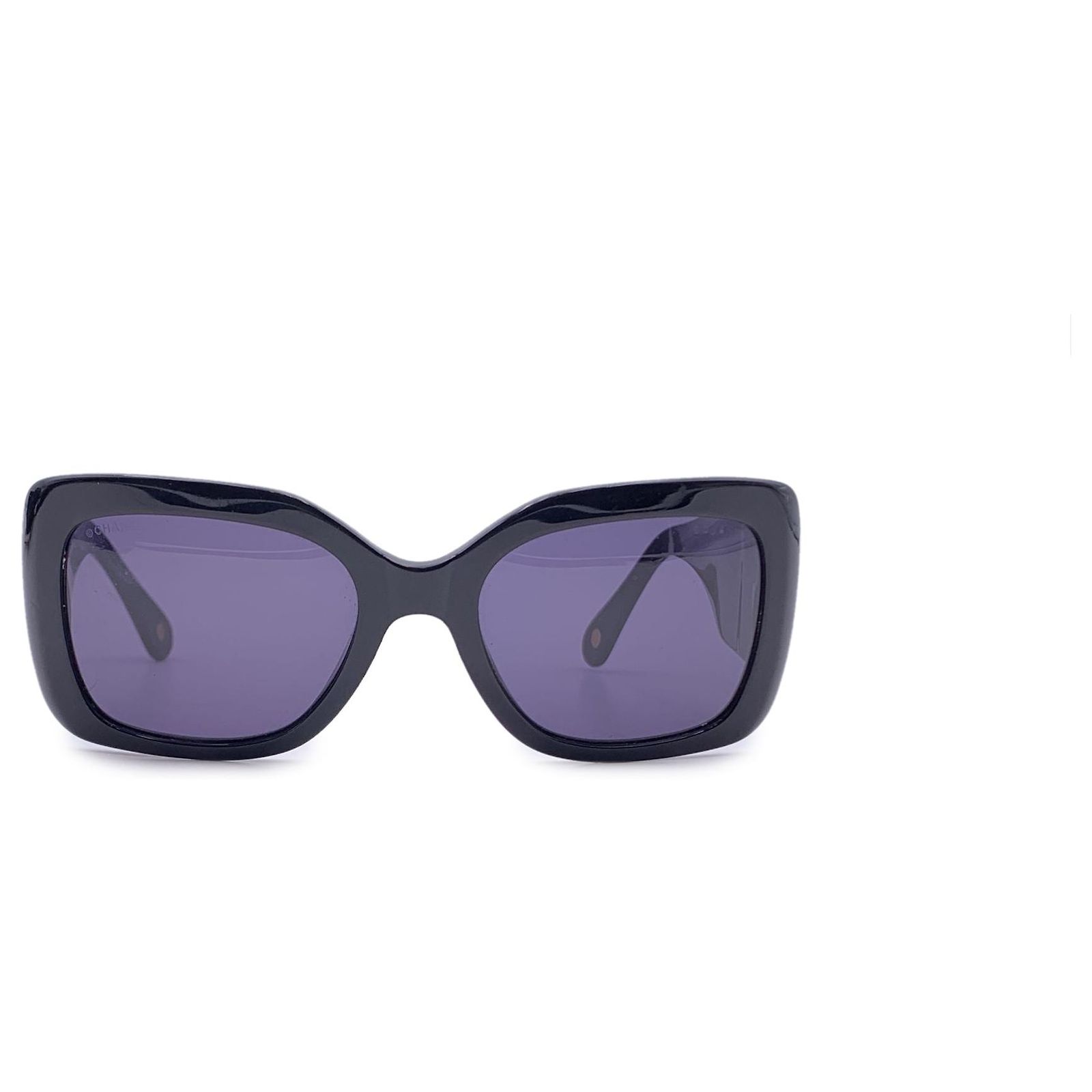 CHANEL 5019 Black Quilted Logo Sunglasses Chanel Quilted Shield Sunglasses w/ Case – OLIVER main image 3