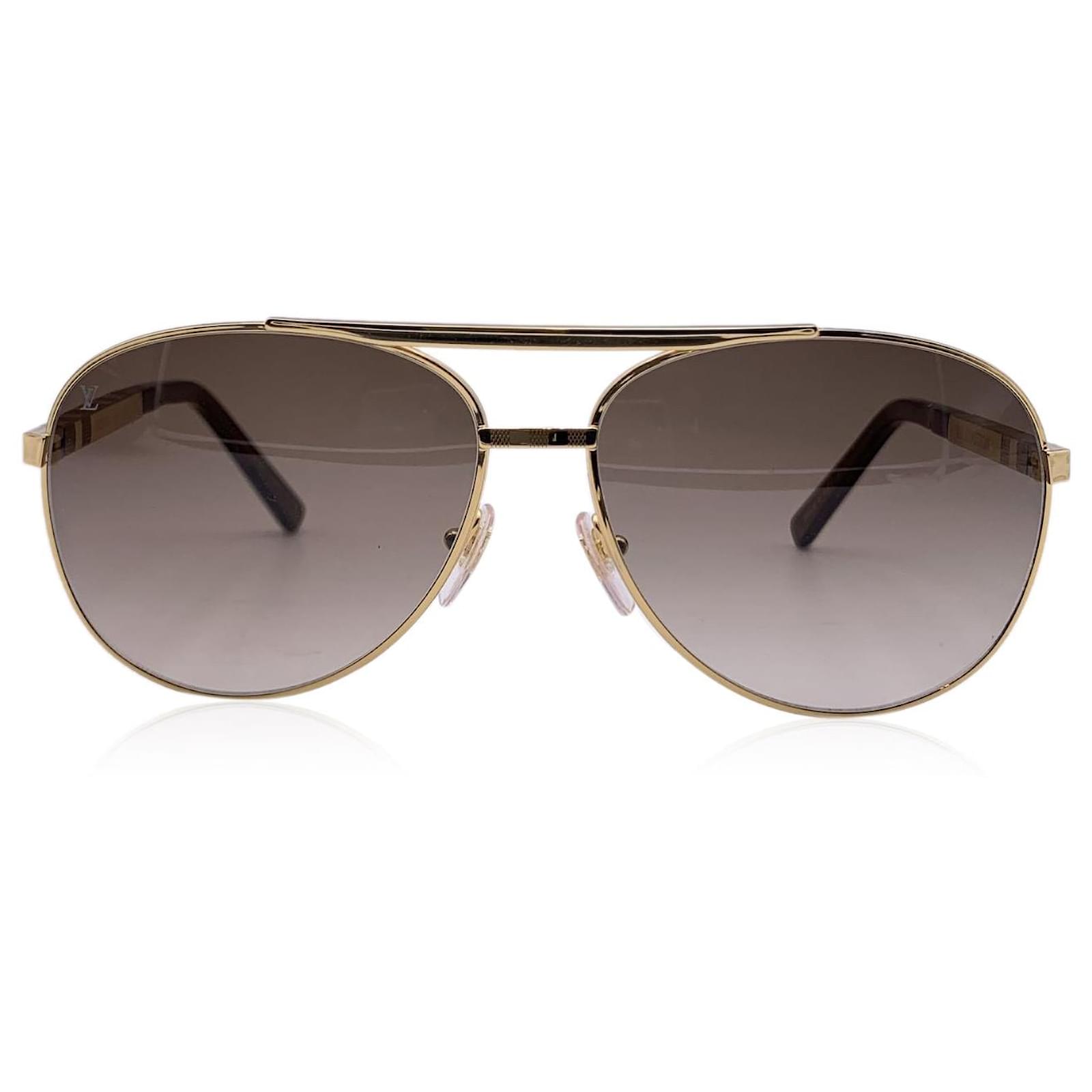 Louis Vuitton Gold Metal Altitude Aviator Z0339U Sunglasses Louis Vuitton Gold Metal Altitude Aviator Z0339U Sunglasses