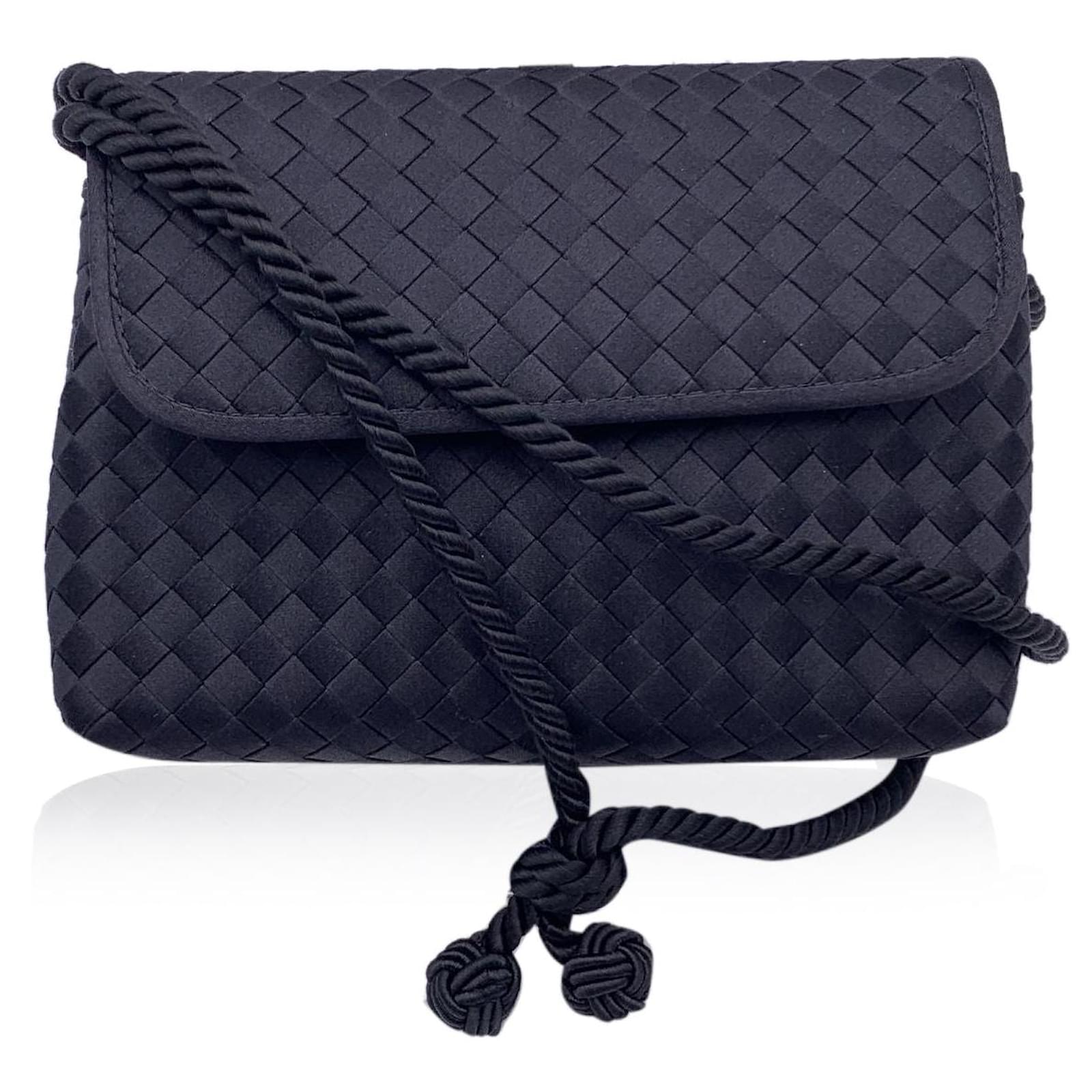 ショルダーバッグ BOTTEGA VENETA BLACK FABRIC SHOULDER BAG Black Shoulder Bag Bottega Veneta - BOTTEGA VENETA PORTFEL