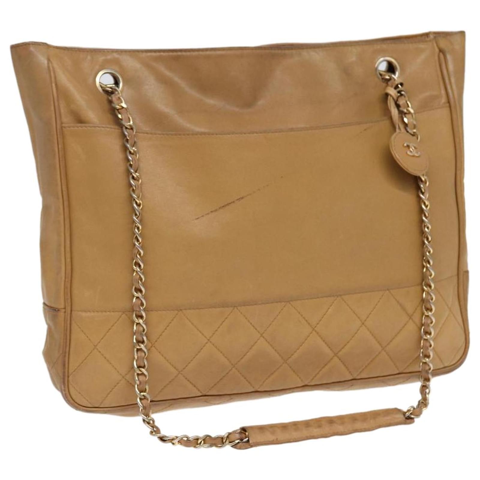 CHANEL Matelasse Chain Shoulder Bag Leather Beige Gold CC Auth
