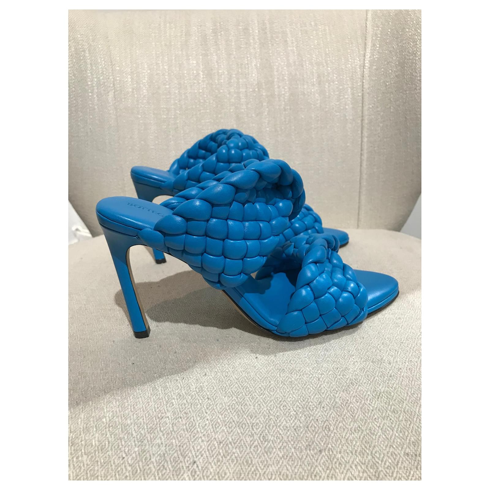 サンダル・ミュール BOTTEGA VENETA 690513.V1MM1 Sandals BOTTEGA VENETA SANDAL (690513V1MM1 8959) (BOTTEGA VENETA