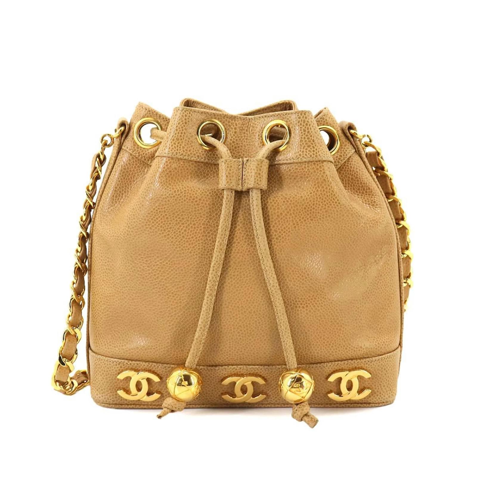 美品 CHANEL TRIPLE COCO CHAIN SHOULDER BAG Chanel Triple Coco Chain Shoulder Bag Beige Leather ref.1625114