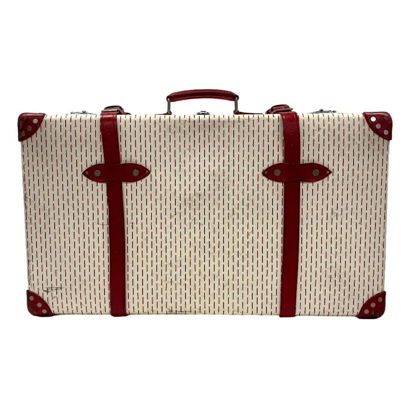 Autre Marque GLOBE-TROTTER Red Carry-on Luggage Joli