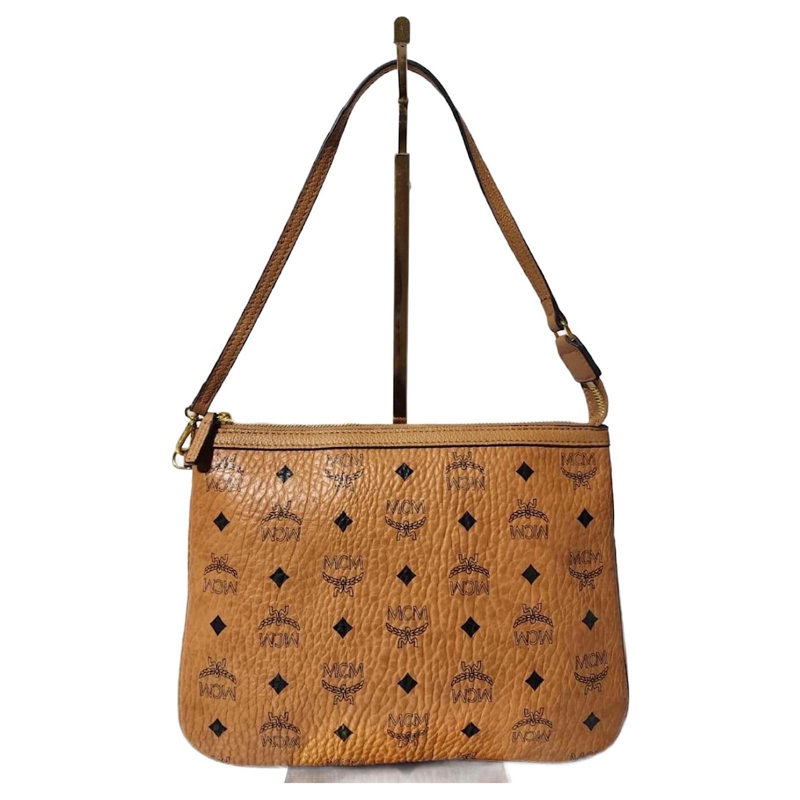 20aw「MCM」Cognac Visetos Leather LunchBag 20aw「MCM」Cognac Visetos Leather LunchBag MCM Cognac