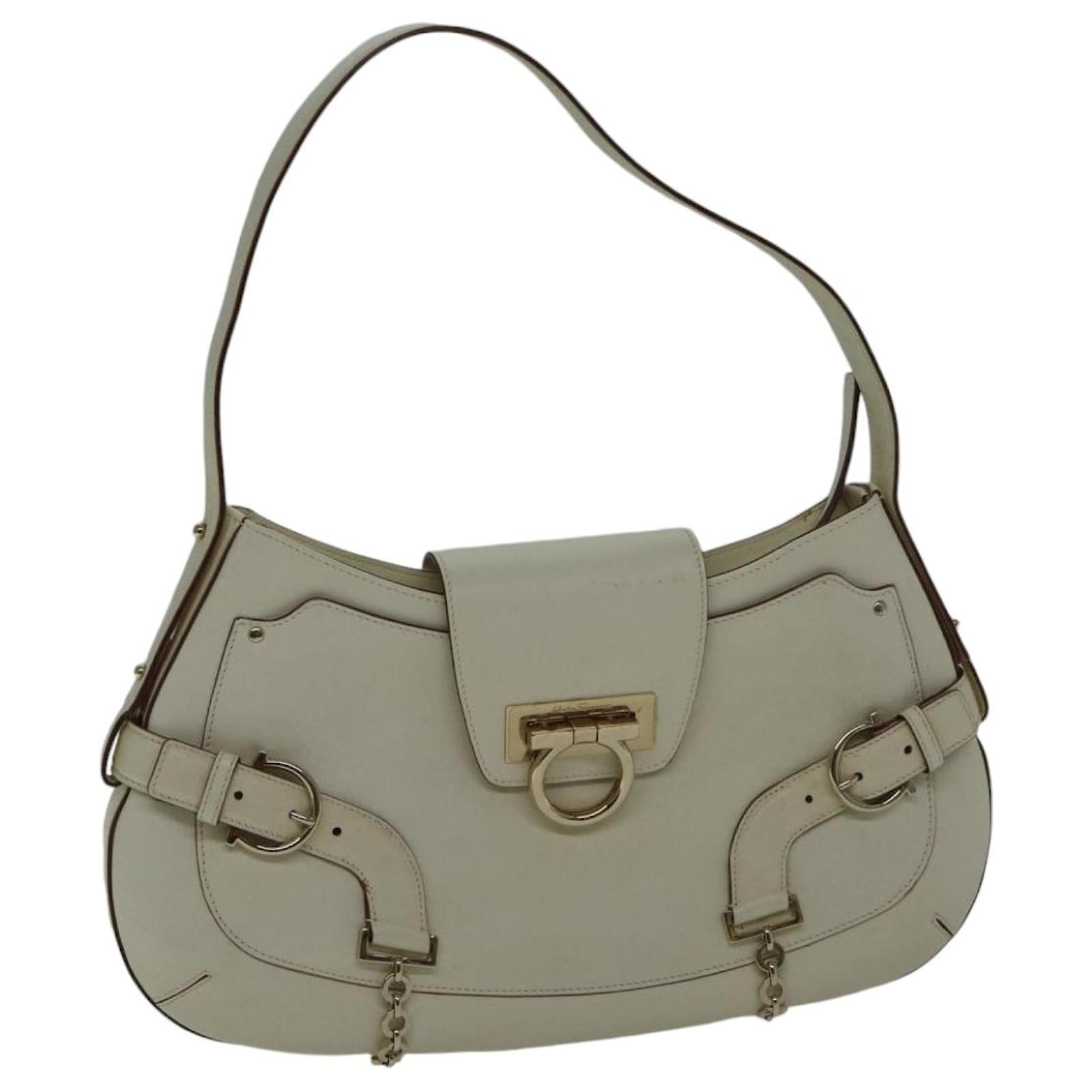 Salvatore Ferragamo Gancini Shoulder Bag Leather Beige Auth 89317