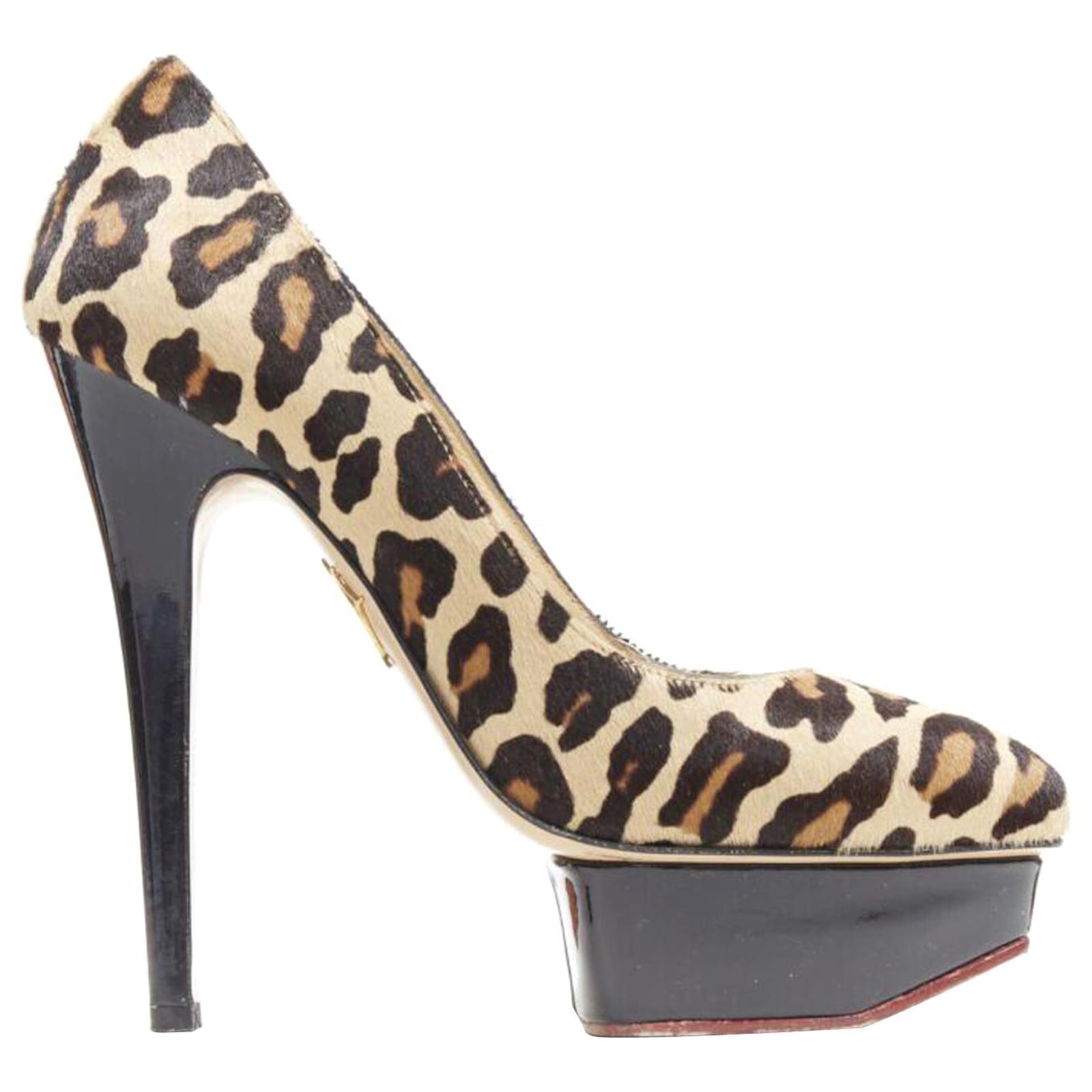 CHRISTINA LOMBARDI Kersen Ponyhair Pump
