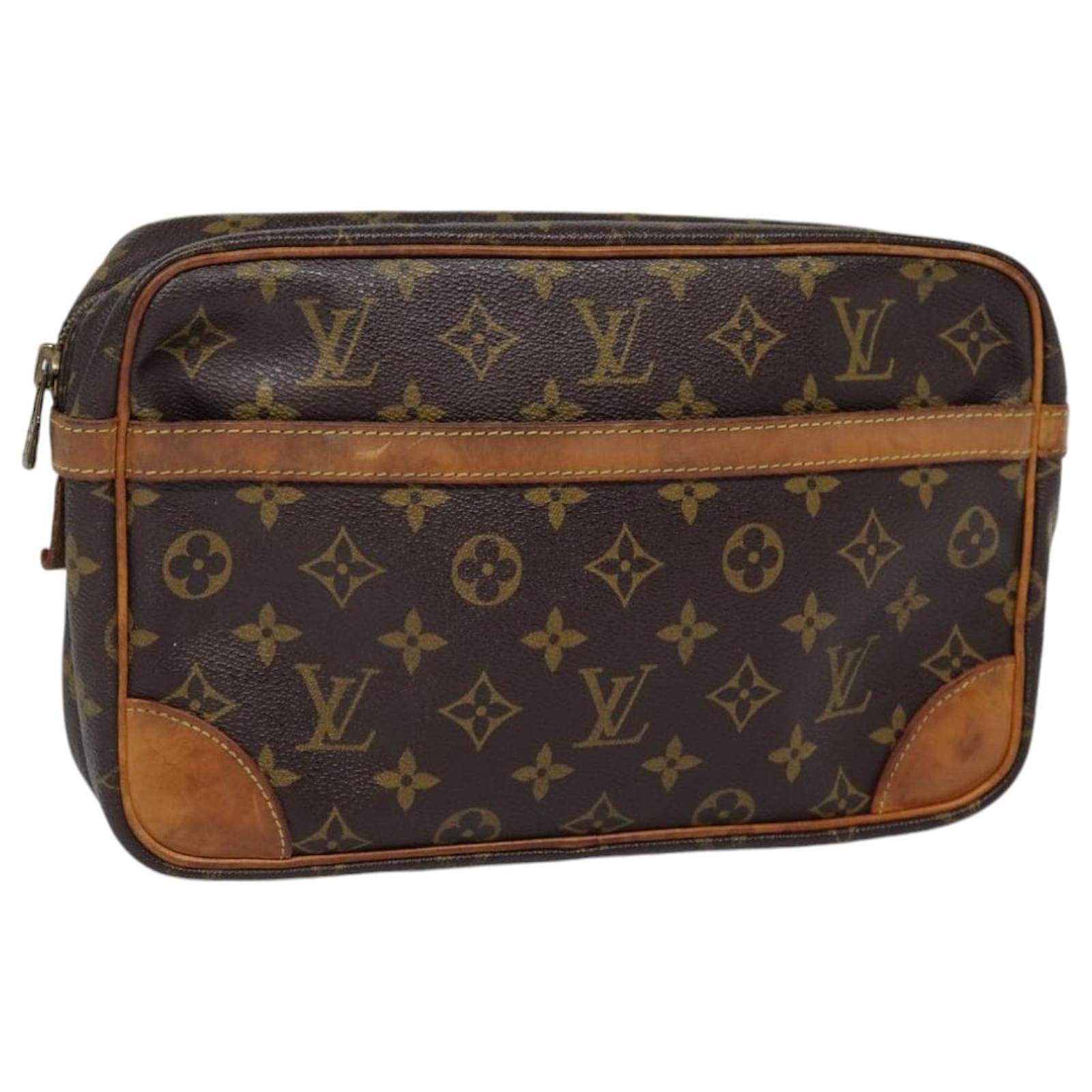 LOUIS VUITTON ルイヴィトン トゥルーストワレット 28 M47522