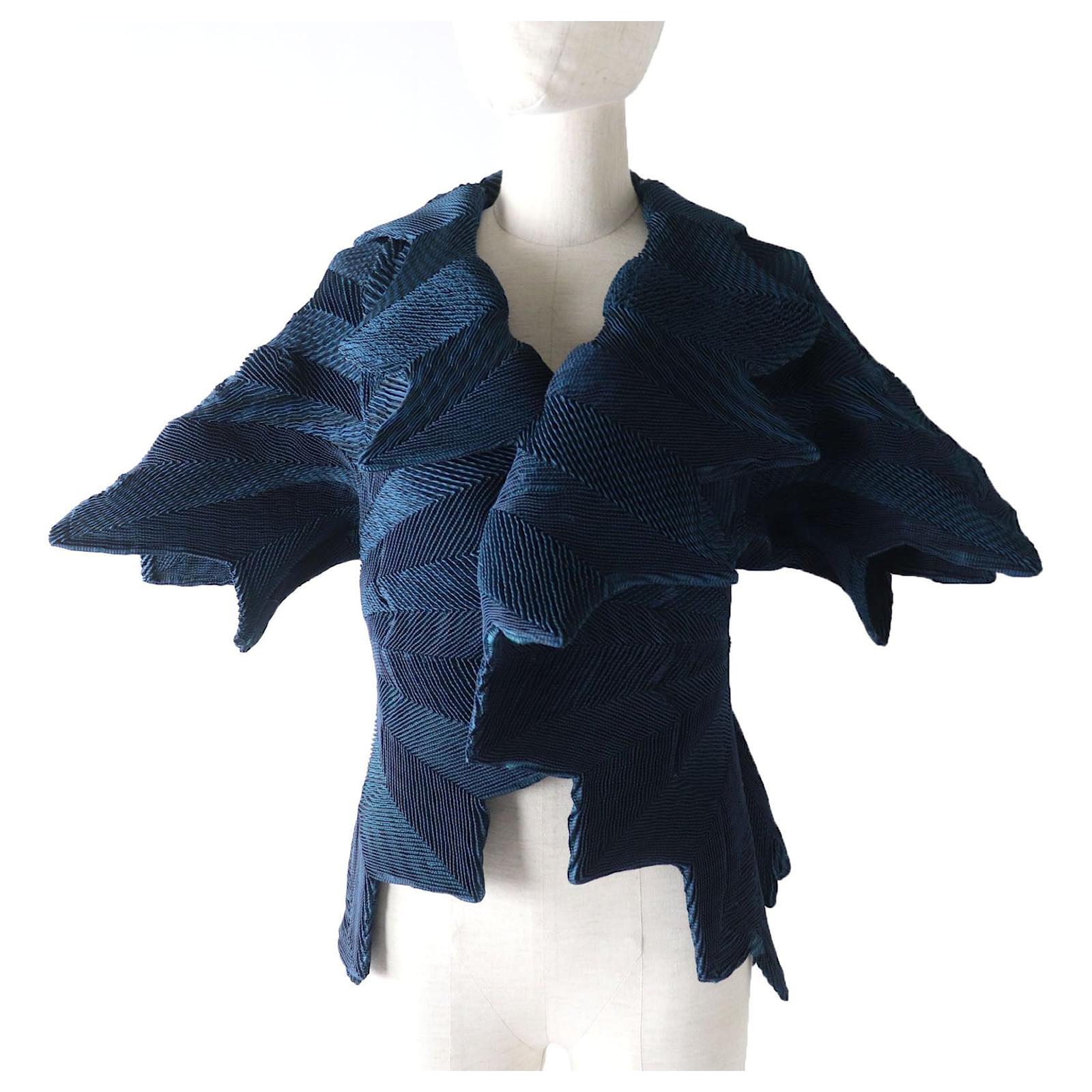 ジャケット・アウター 17aw ISSEY MIYAKE 3D STEAM STRETCH COAT 2018 Issey Miyake 3D Steam Stretch Pleated Jacket | eBay