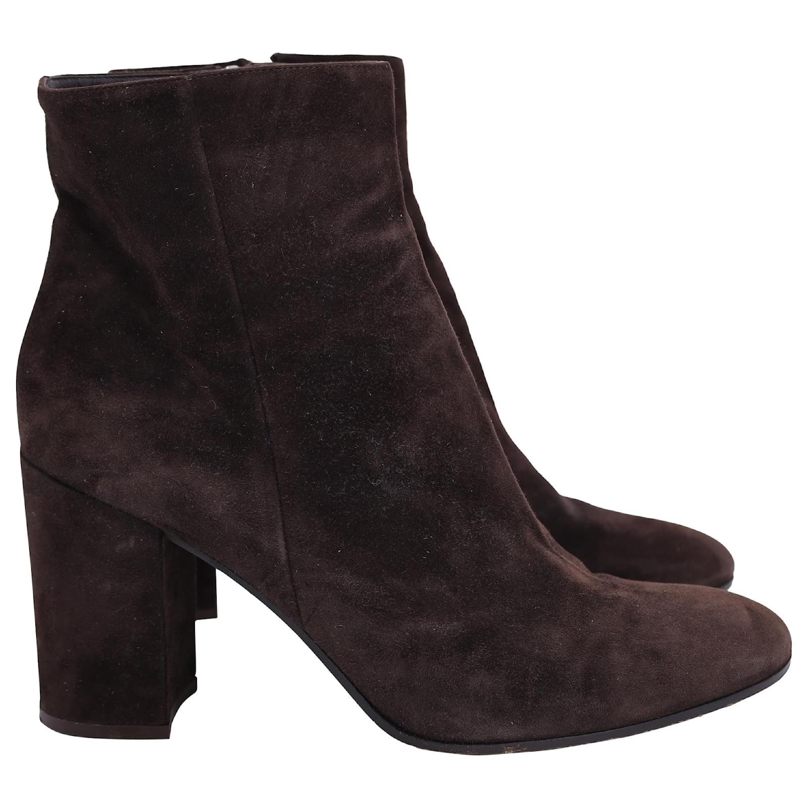 Gianvito Rossi Margaux Heeled Ankle Boots in Brown Suede ref.1711227 Joli Closet