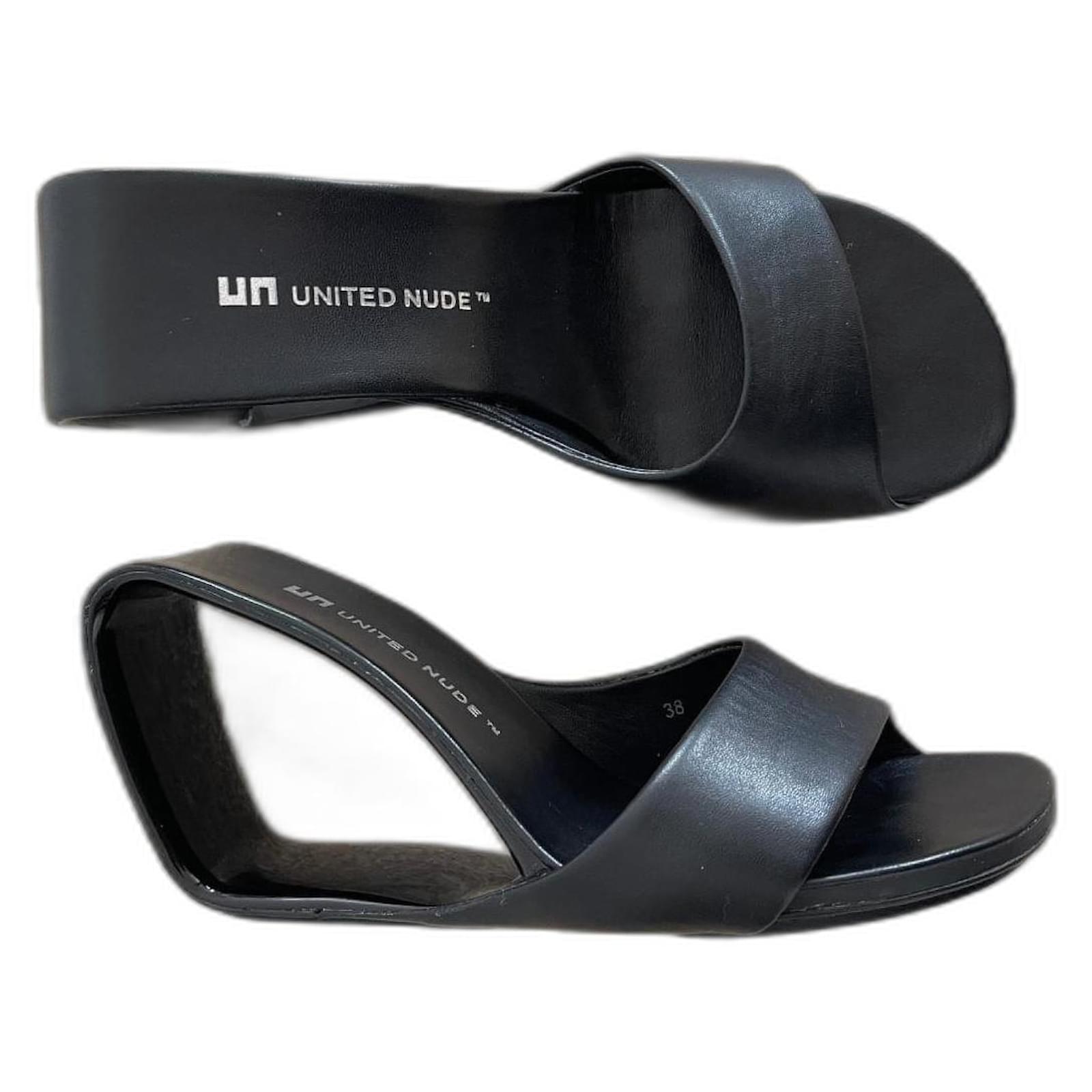 UNITED NUDE Mobius Hi ミュールサンダルレザー　黒　スタッズ UNITED NUDE Mobius Hi ミュールサンダルレザー 黒 スタッズ