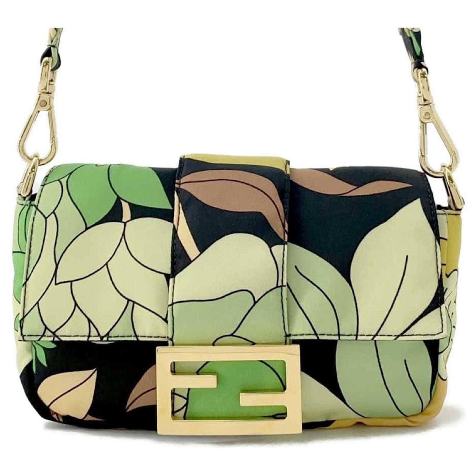 トートバッグ FENDI Women Messenger Bags 8BN244ANSDF1L1C Green DSC5778_clipped_rev_1_550x.jpg