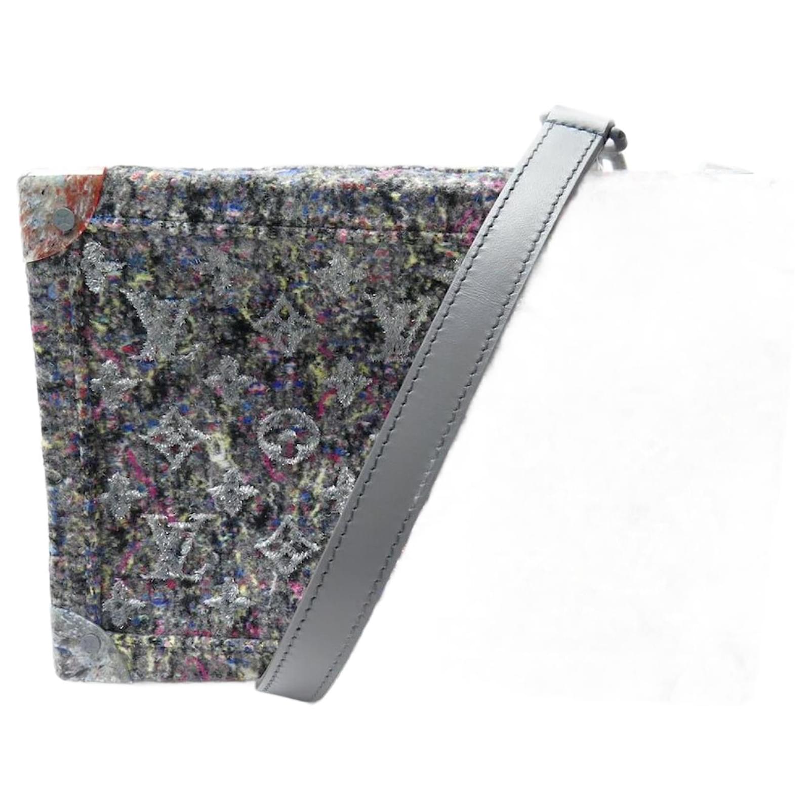 NINE LOUIS VUITTON SOFT TRUNK LV FELT M58741 WOOL SHOULDER BAG