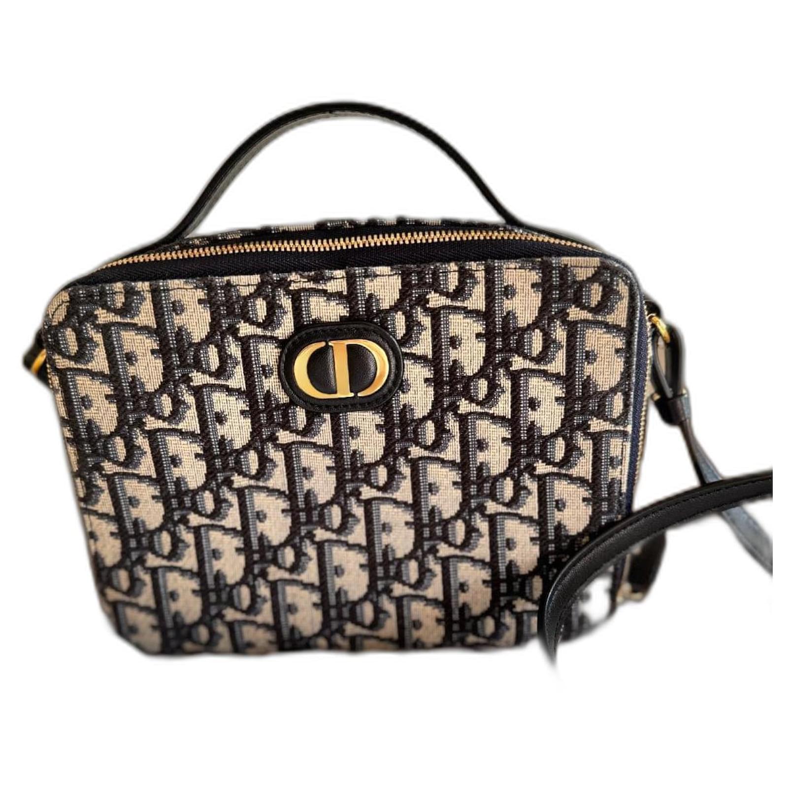 Christian Dior Dior Montaigne pouch Navy blue Cloth ref