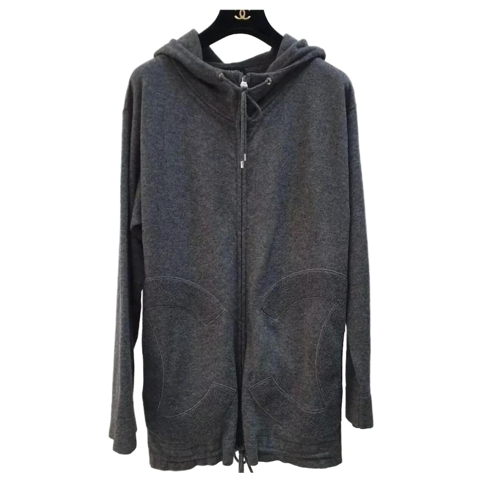 Chanel & Karl Lagerfeld Big CC Sport line Gray Zipped Cashmere