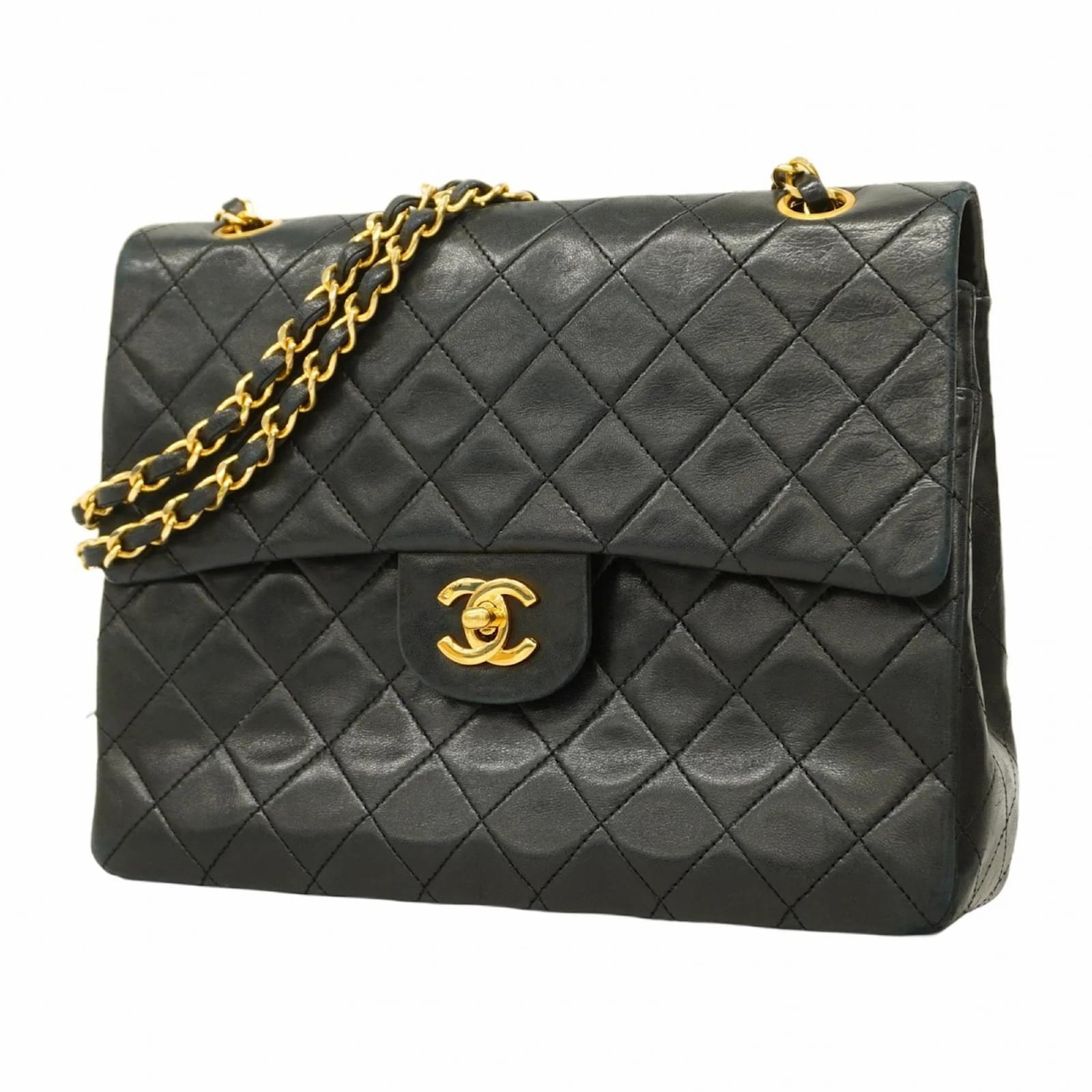 CHANEL 黒 レザー バッグ Chanel Large Heart Bag 22S Black Lambskin gold Hardware - Designer