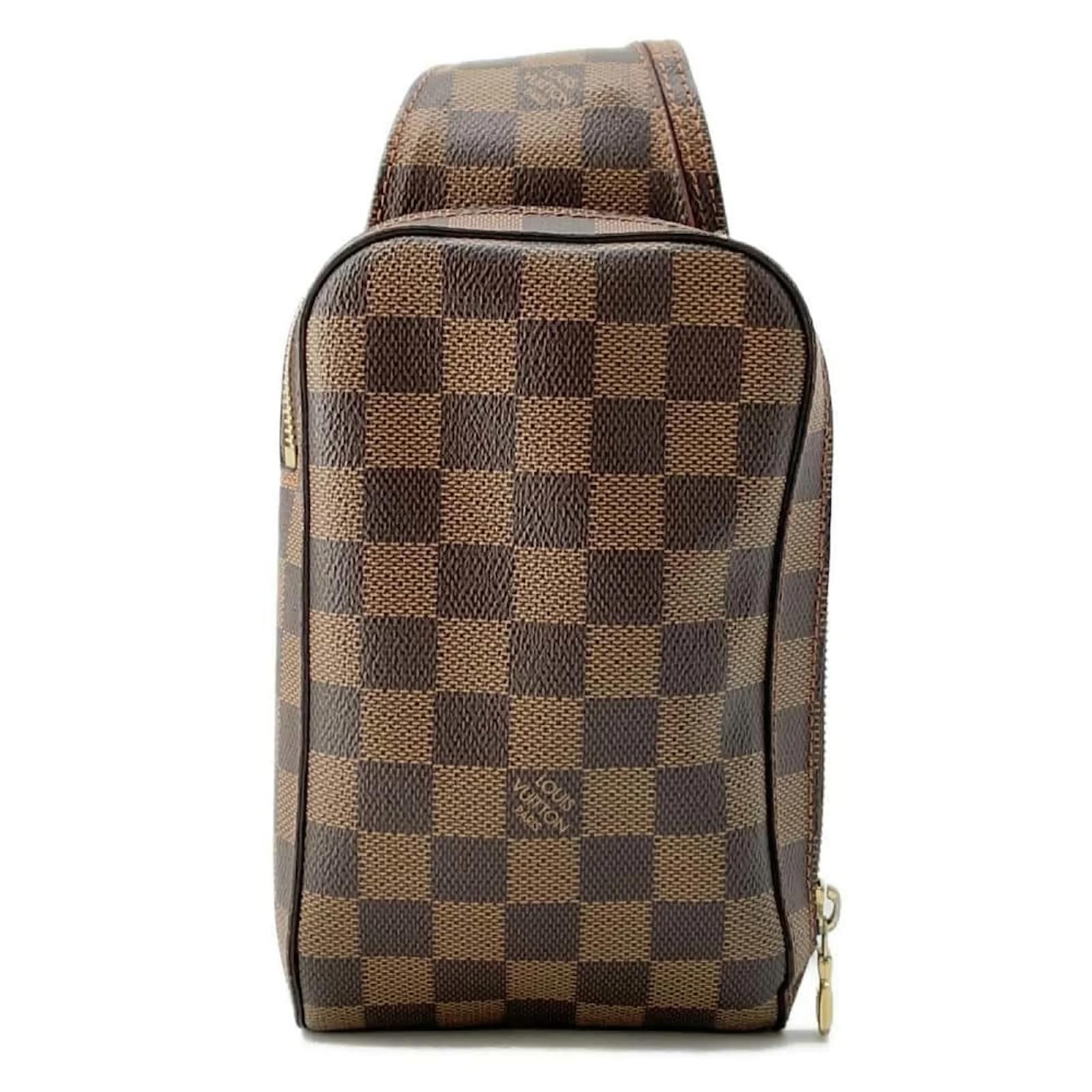 Geronimos Body Bag Damier Ebene von Louis Vuitton