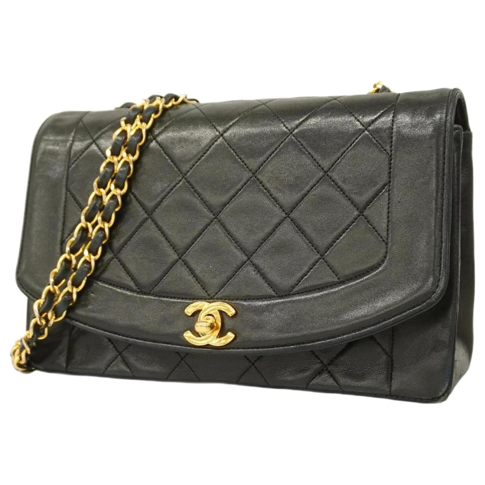 Chanel Shoulder Bag Diana Lambskin Black Leather ref.1748363 Joli Closet