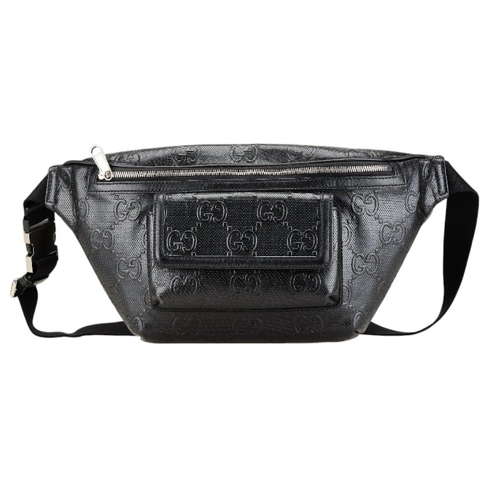 Sac banane en cuir noir embossé GG Gucci Joli Closet