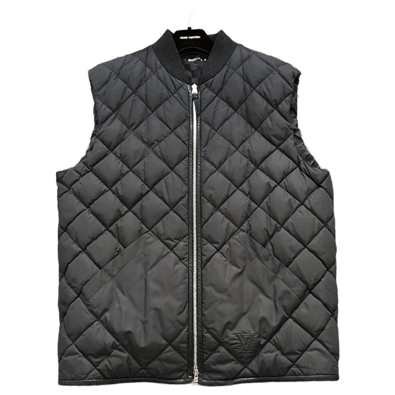 Louis Vuitton Men s Vest