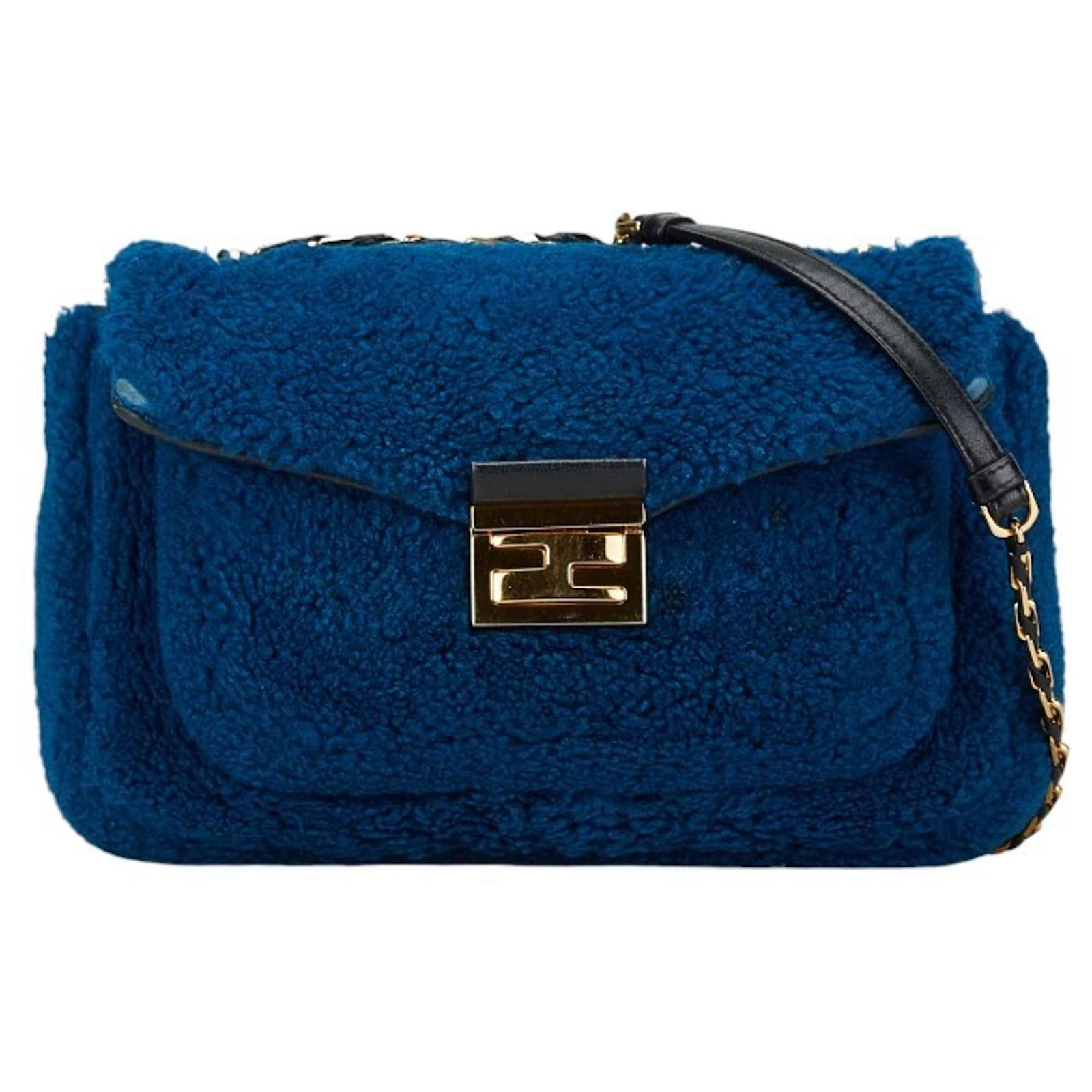 Fendi Chain Shoulder Bag