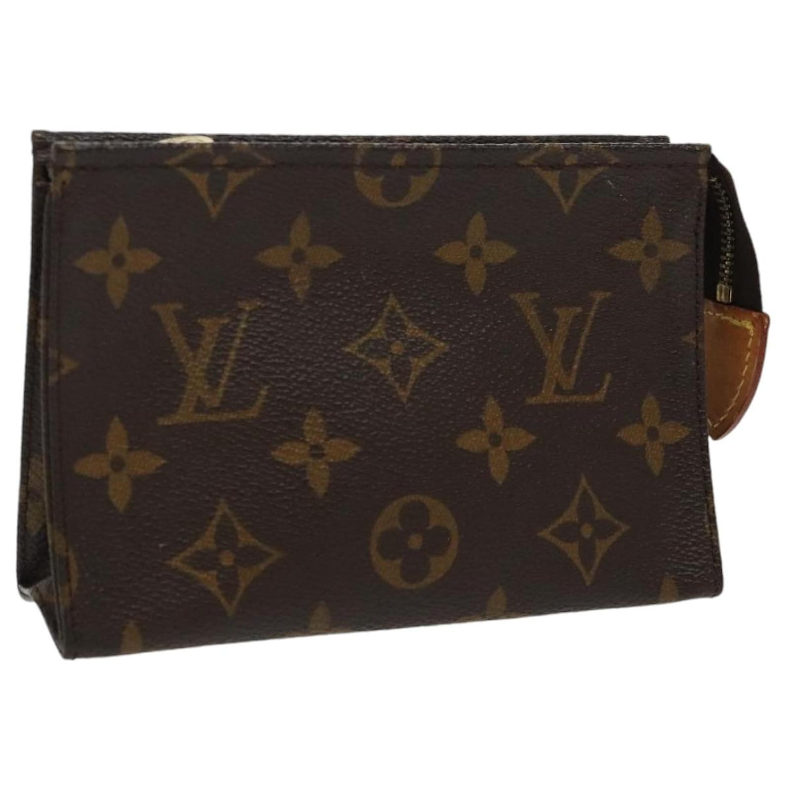 LOUIS VUITTON Monogram Poche Toilette 15 Pouch M47546 LV Auth 97893 Cloth  ref.1783288 - Joli Closet