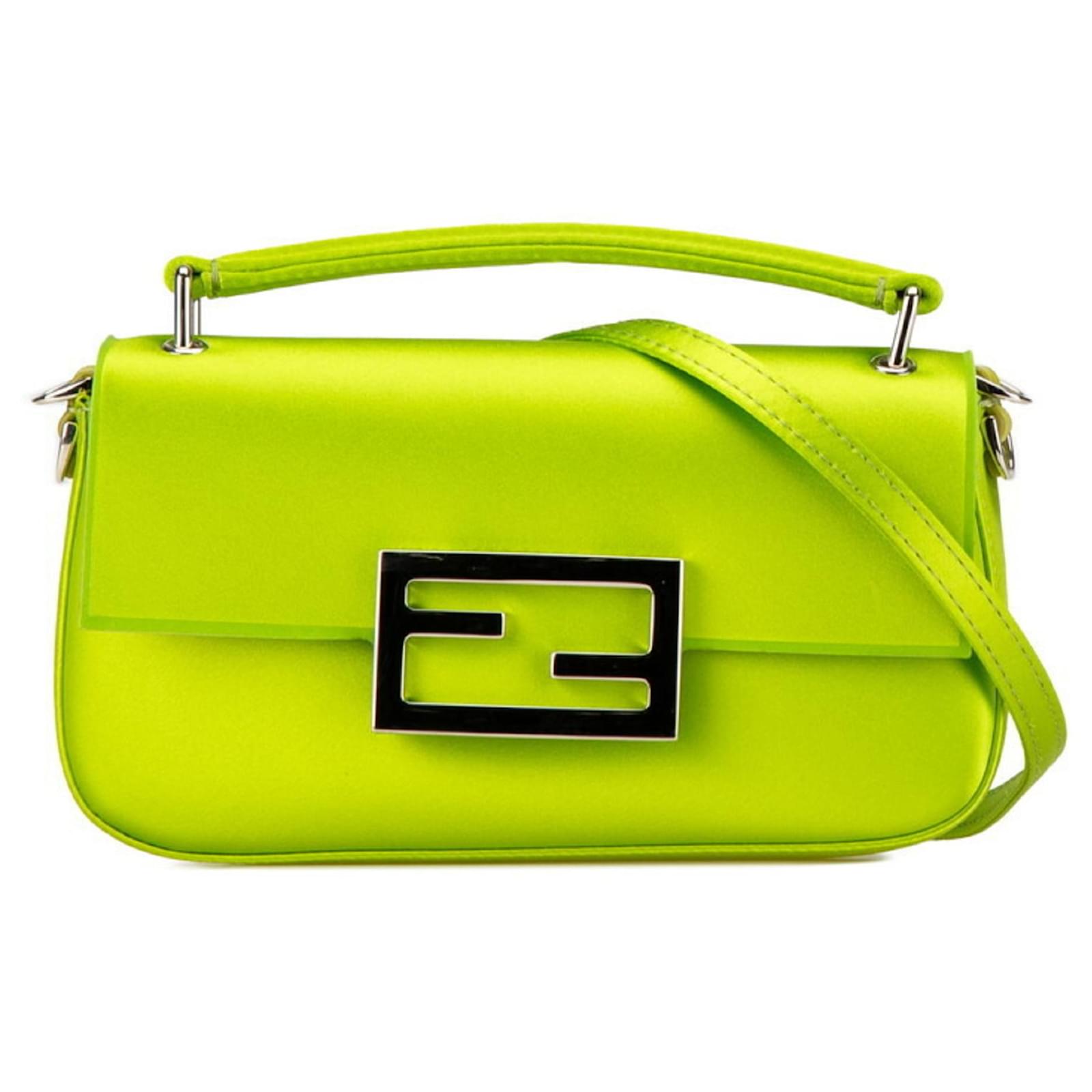 バッグ・カバンその他 Fendi Pastel Green Leather Baguette Phone Case Fendi Phone Pouch | eBay