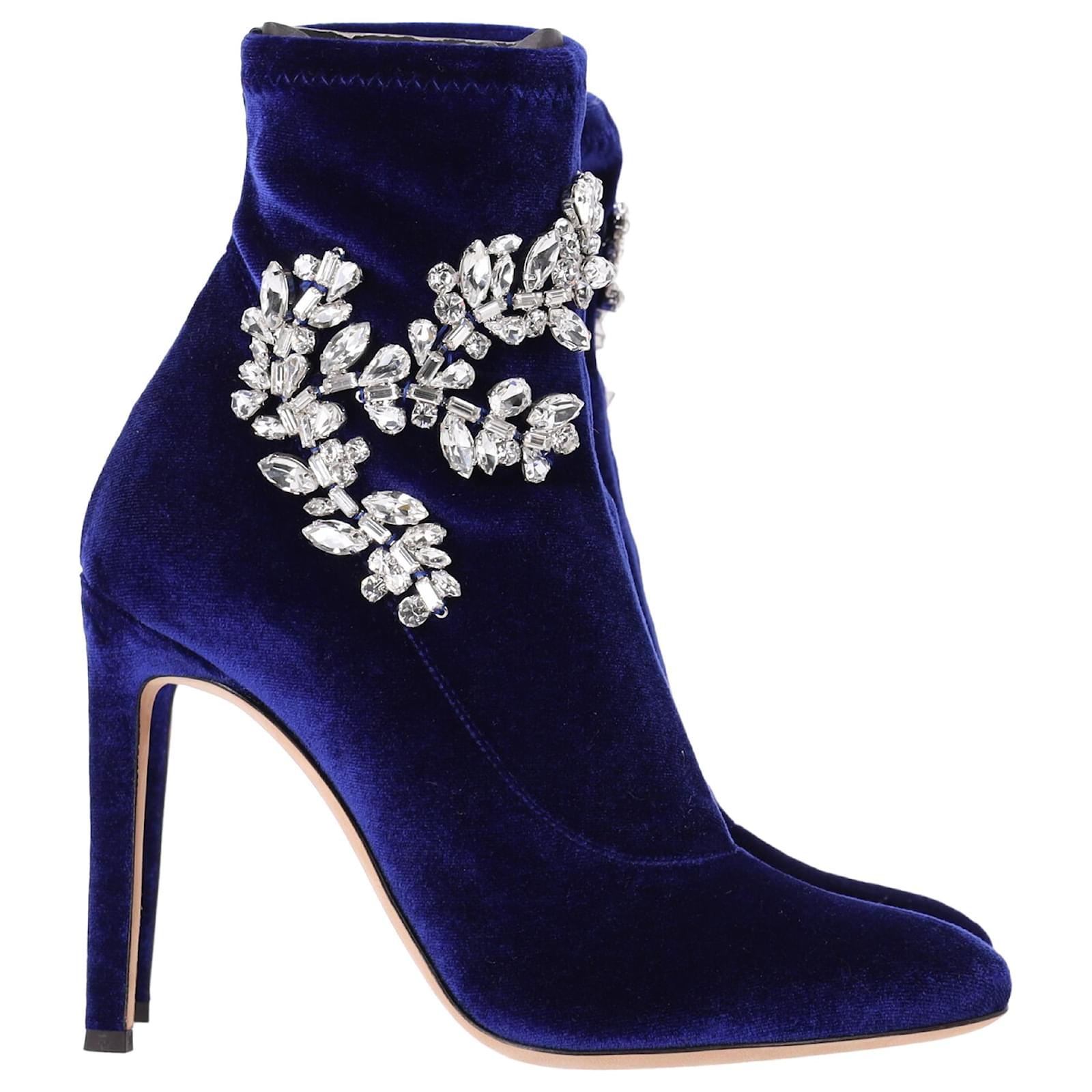 Botas de tobillo de terciopelo azul adornadas con cristales