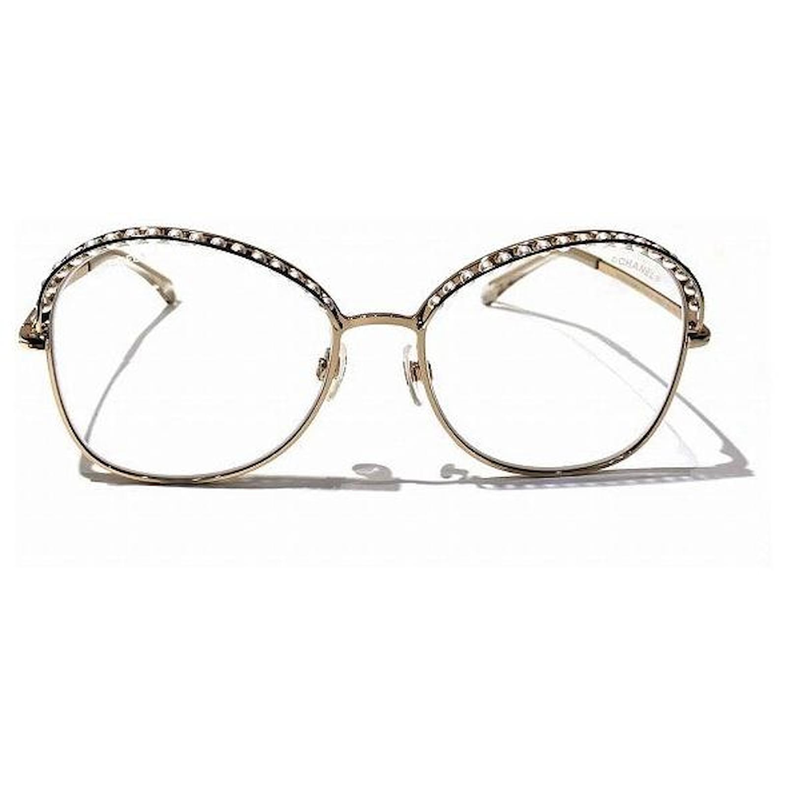 CHANEL　極美品　パールフレーム　4246-H　サングラス Chanel 4246-H Sunglasses with Faux Pearl Golden Metallic Metal ref