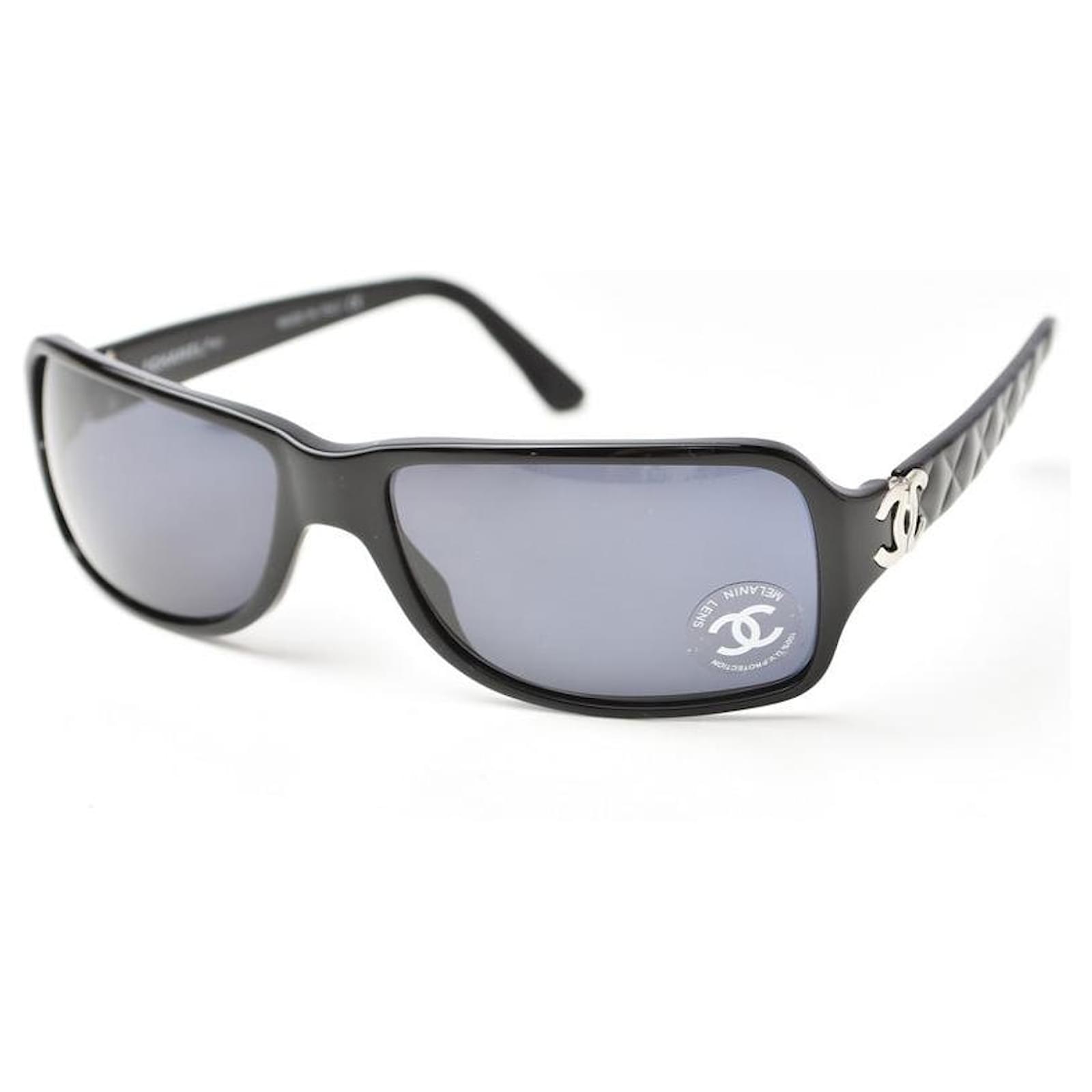 Chanel Sunglasses Coco Mark Black Plastic ref.1844302 - Joli Closet