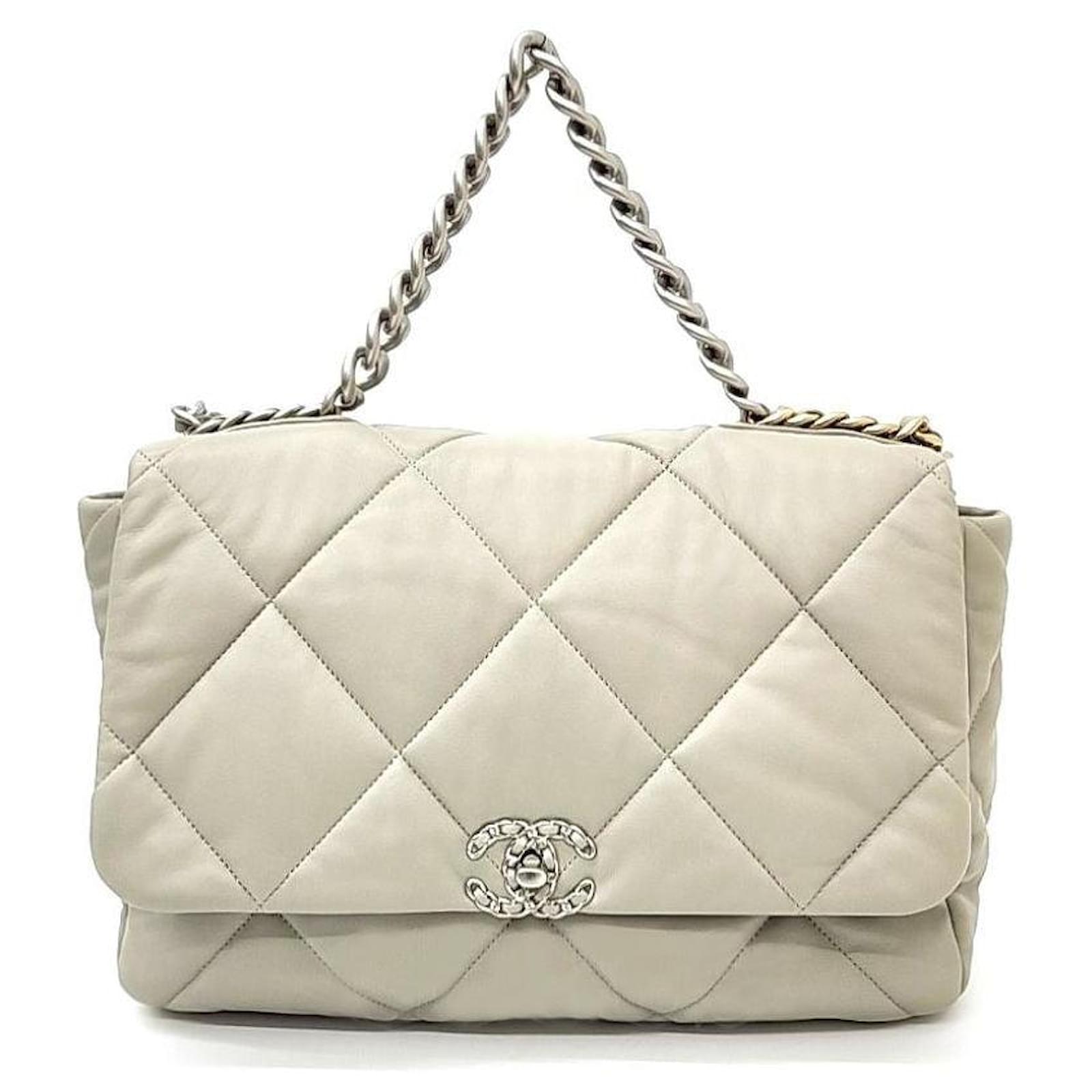 19 Bag Chanel 19 Maxi Beige Chanel Bags Maxi Beige And Cream Color