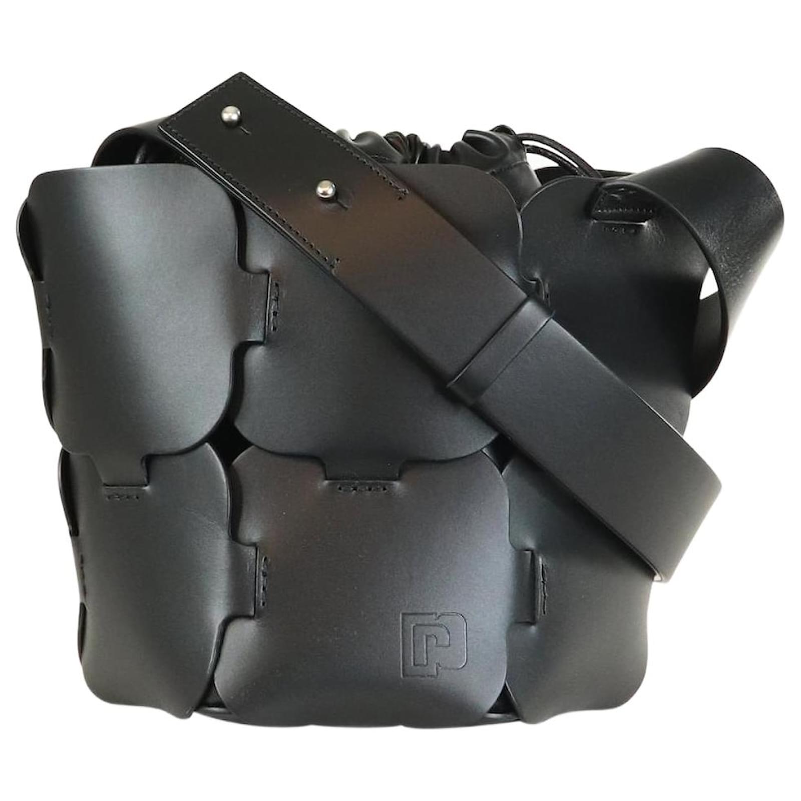 Paco Rabanne Black leather bucket bag ref.1853503 - Joli Closet