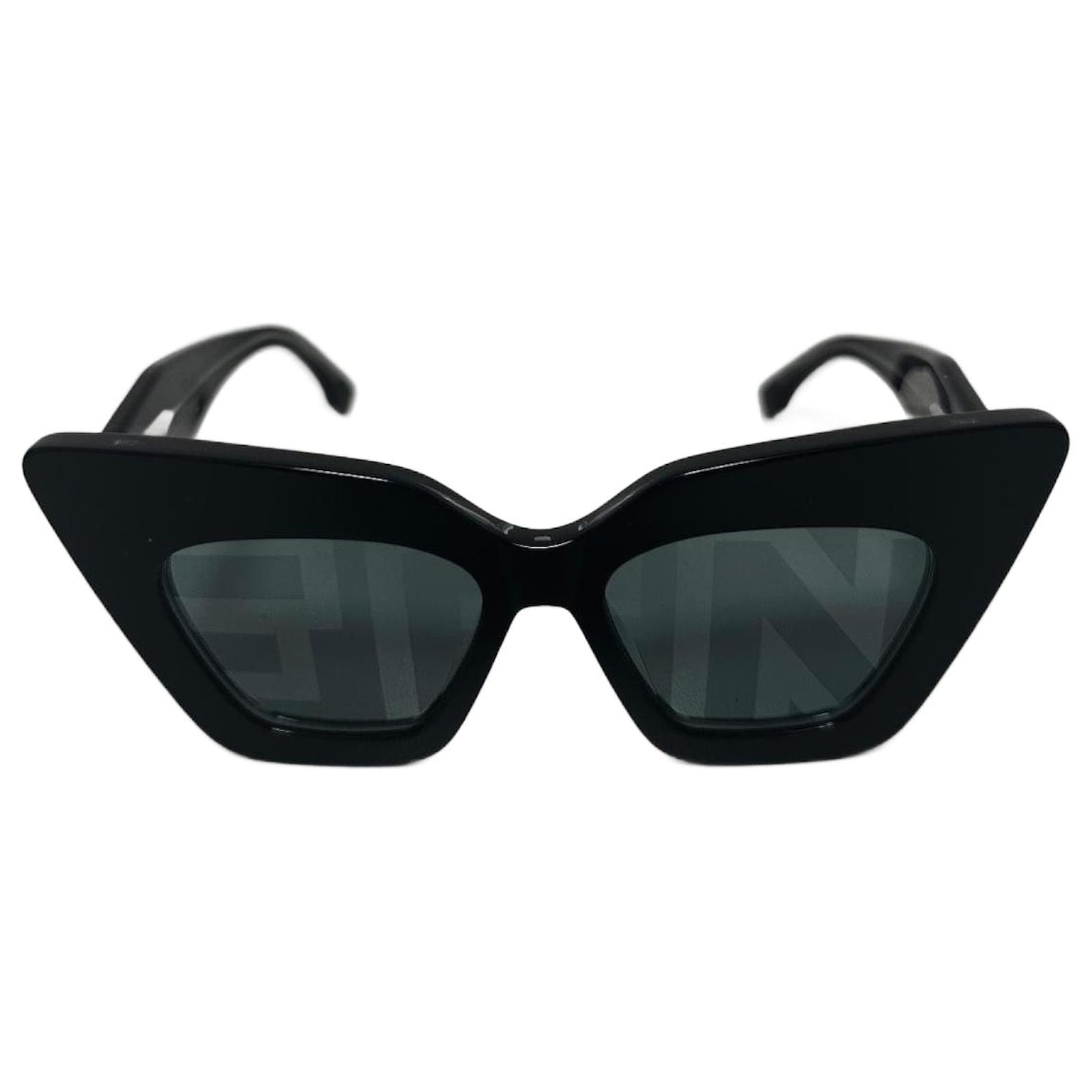 Fendi by Marc Jacobs Sunglasses Black Acetate ref.1858843 - Joli