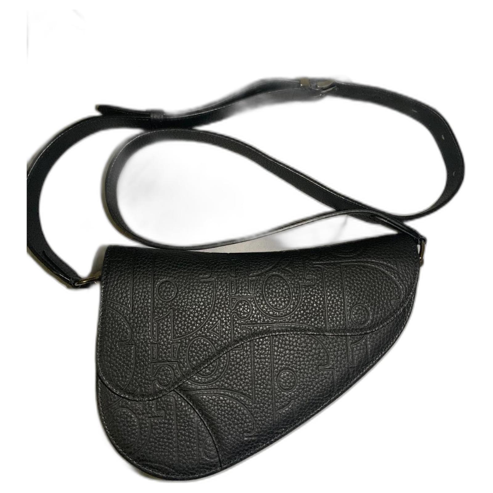 累積売上総額第１位【DIOR】SADDLE バッグ DIOR | Saddle フラップ付き メッセンジャーバッグ ミディアム