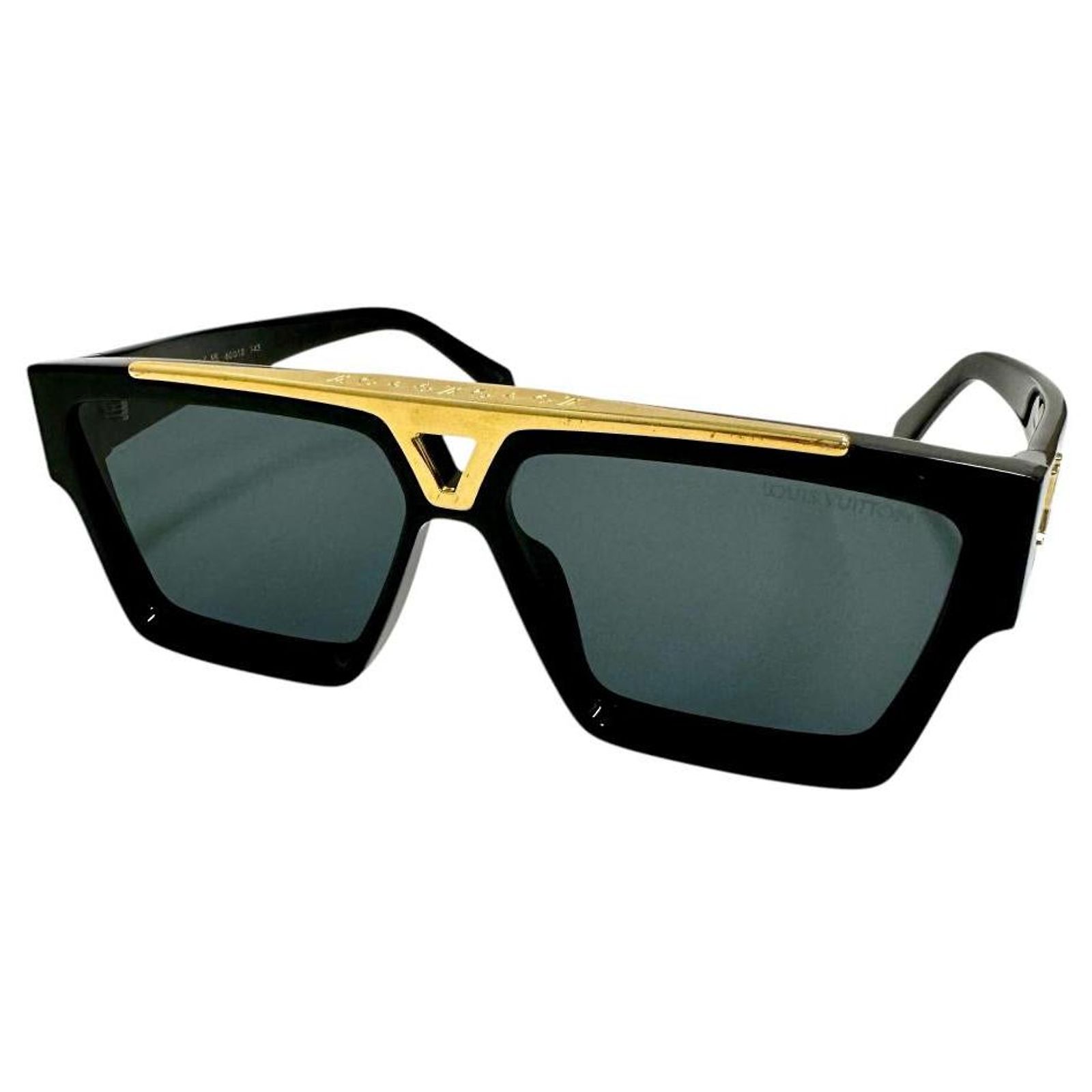 Louis Vuitton Evidence Sunglasses. Black and gold. Case included with purchase. Louis Vuitton Evidence Noir W Sunglasses – EXCHANGE STORE main image 3