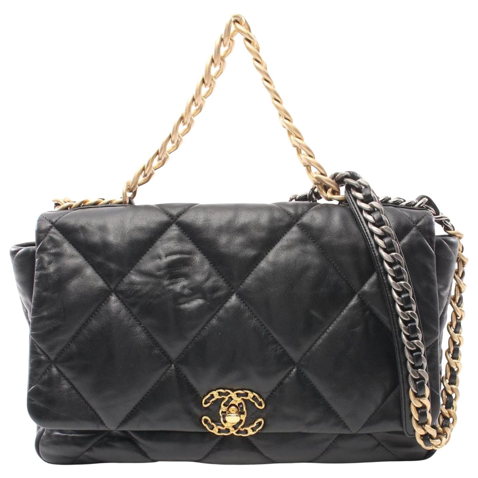 chanel-chanel-19-black-leather-ref-1970714-joli-closet