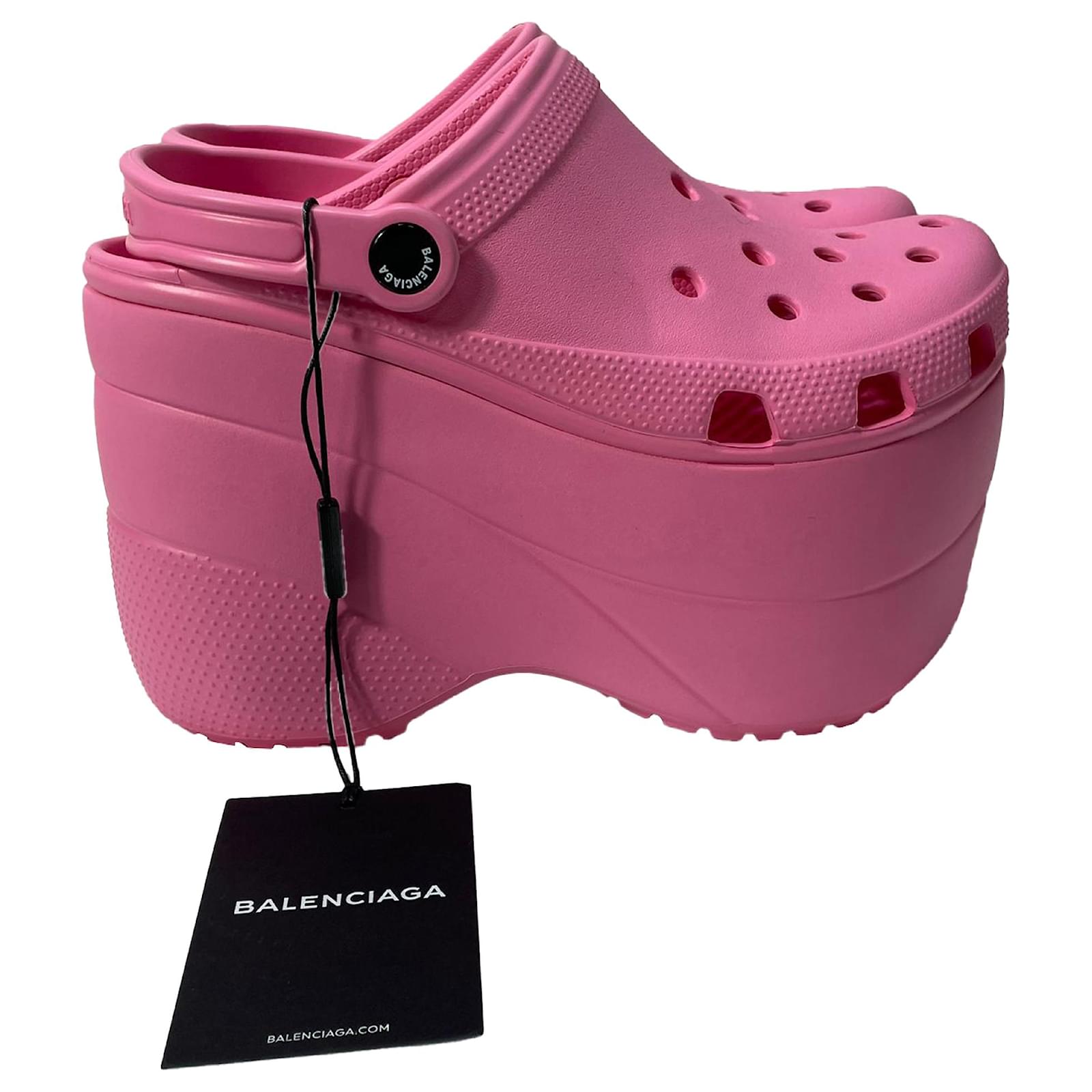 BALENCIAGA CROCS ピンク ヒール BALENCIAGA CROCS ピンク ヒール Balenciaga が超厚底の Crocs