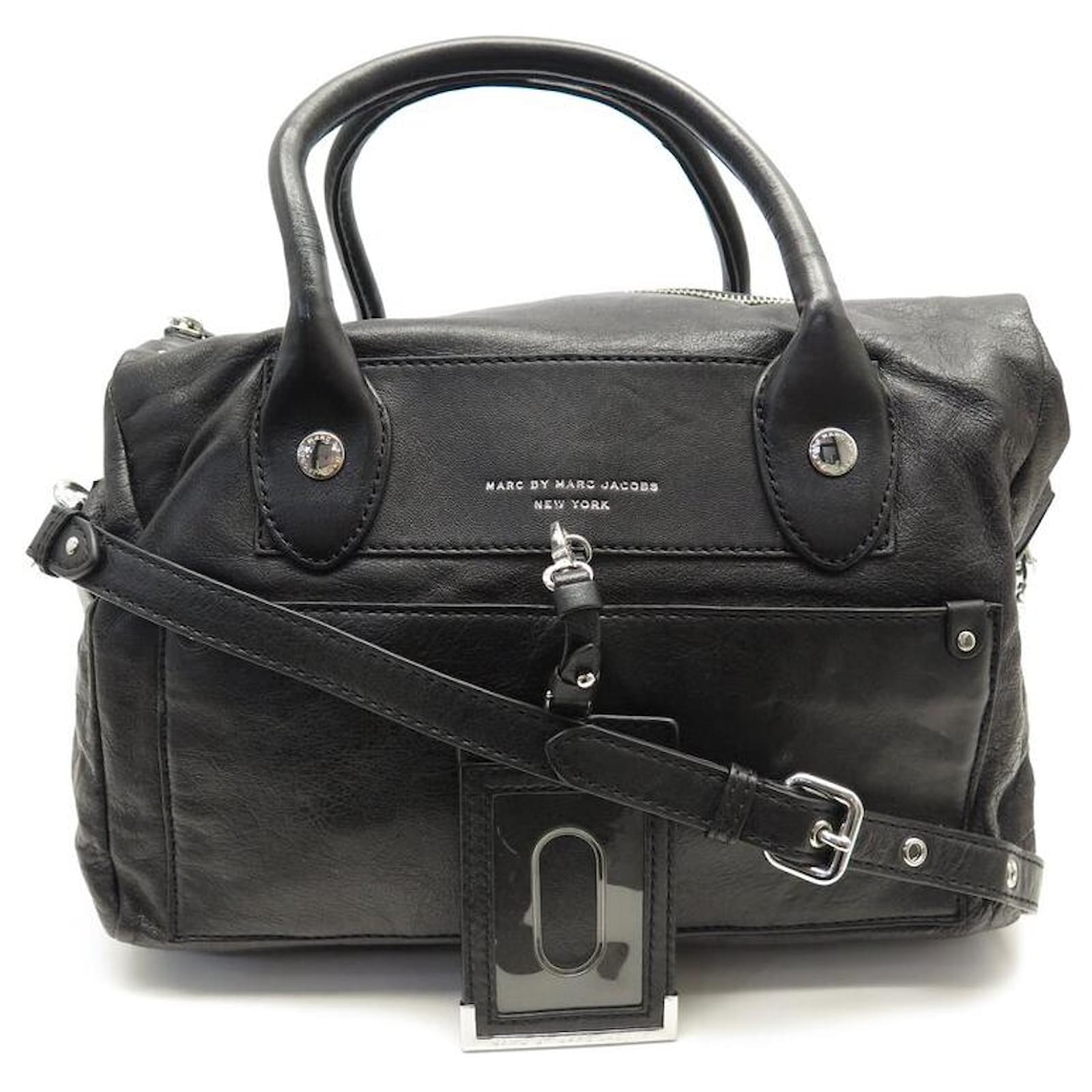 NINE MARC BY MARC JACOBS CLASSIC Q PREPPY PEARL BLACK LEATHER