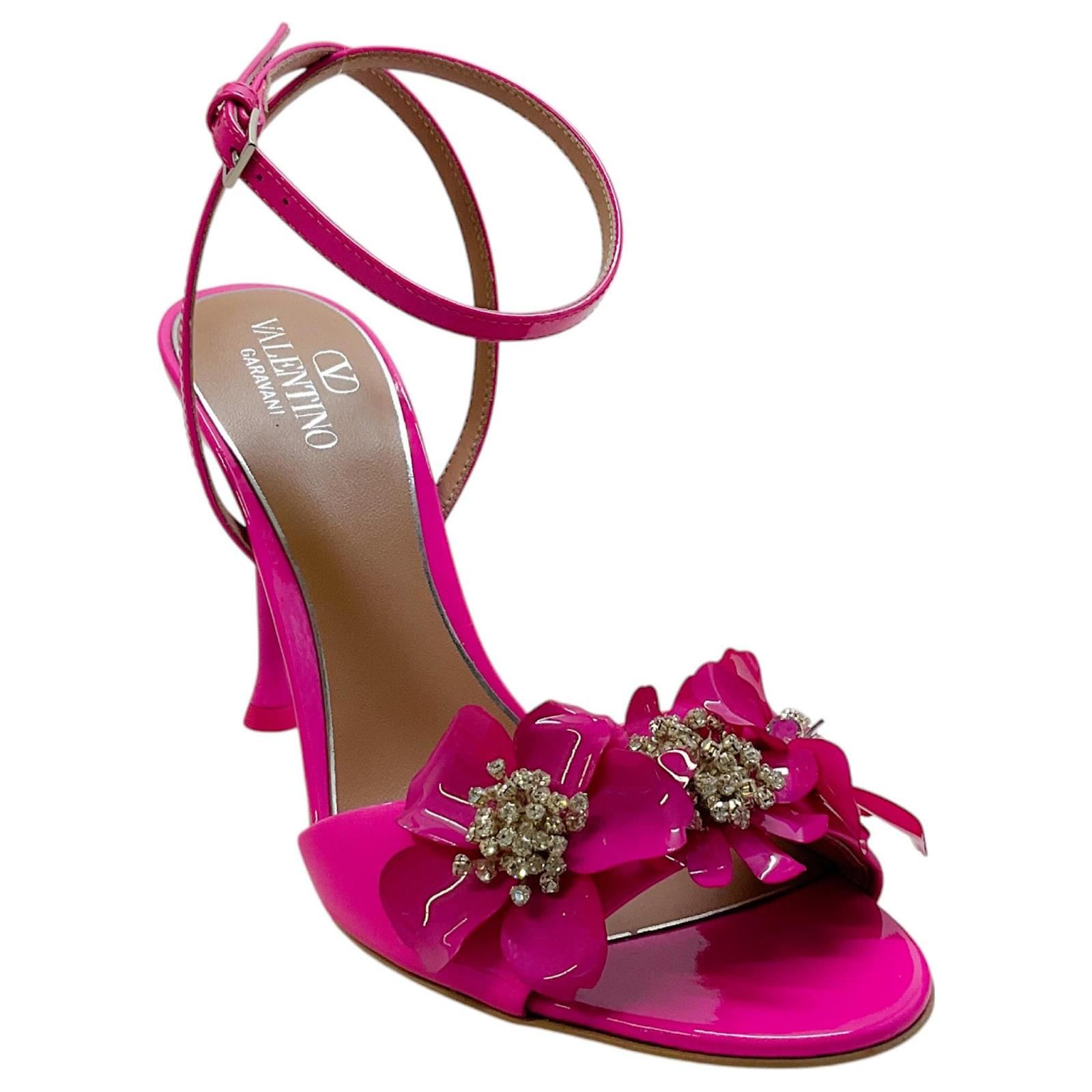 Sandalias de cuero con flores silvestres Valentino Pink Patent