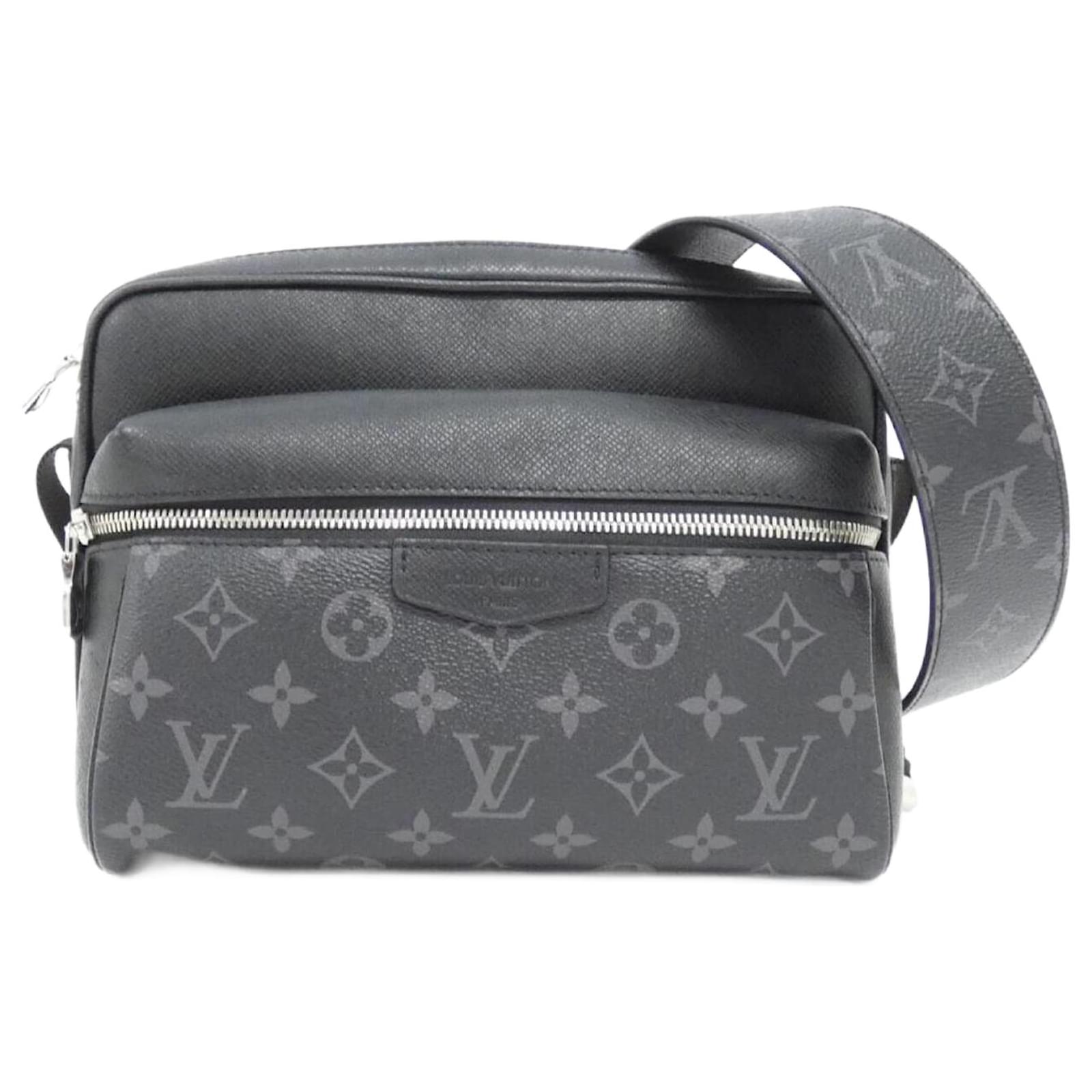 Louis Vuitton Taiga Llama Outdoor Messenger PM M30233 Shoulder Bag