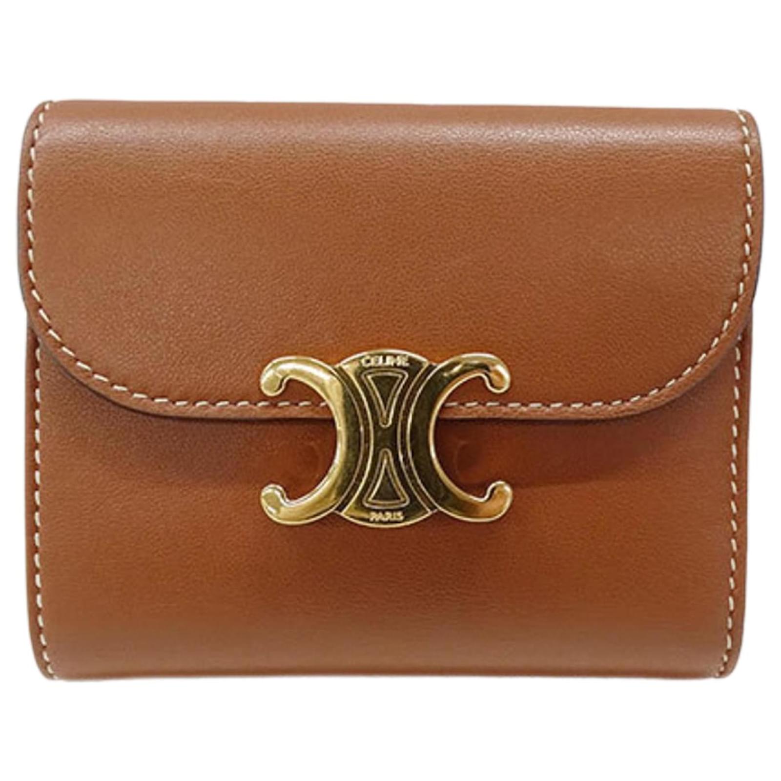 Céline Celine Women's Tri-fold Wallet in Brown Leather ref.1999963 ...