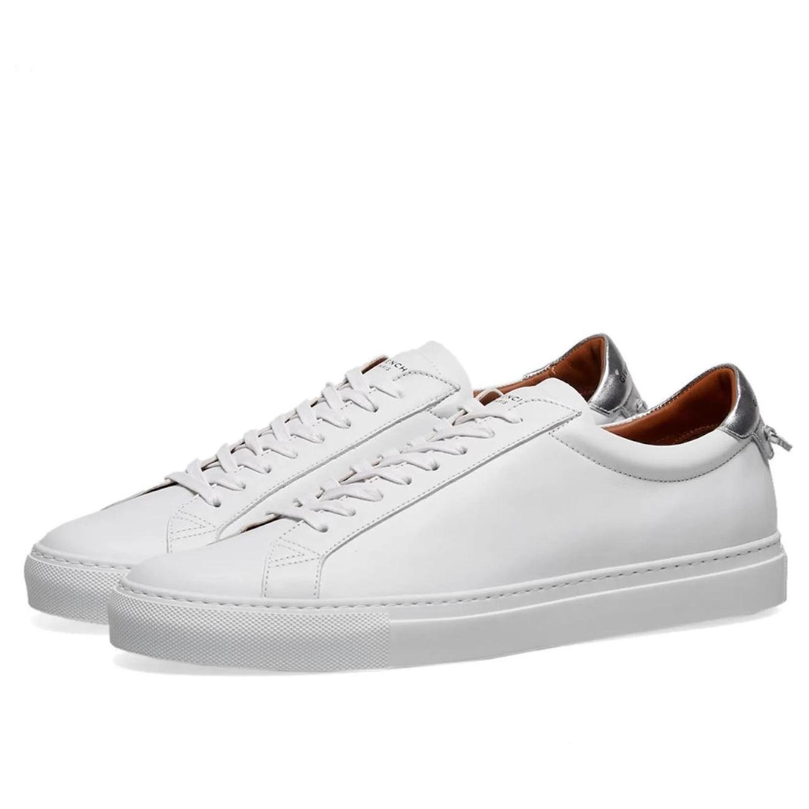 Tênis GIVENCHY 45 Couro Branco Joli Closet