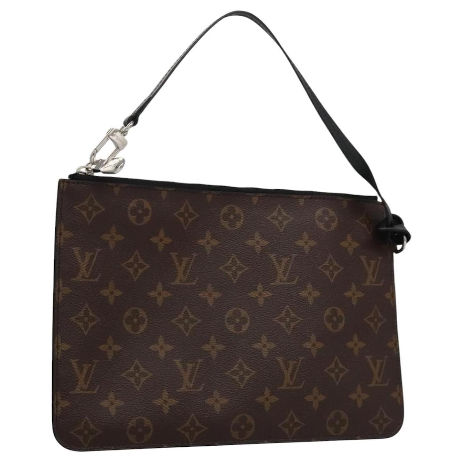 Louis Vuitton Fragment Pouch Louis Vuitton X Fragment Monogram Pouch