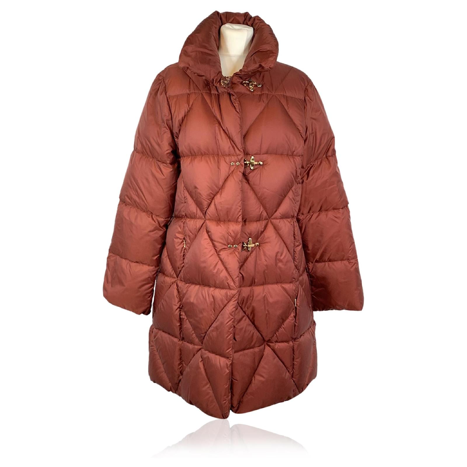 Fay Abrigo de invierno acolchado de nailon rojo burdeos tamaño