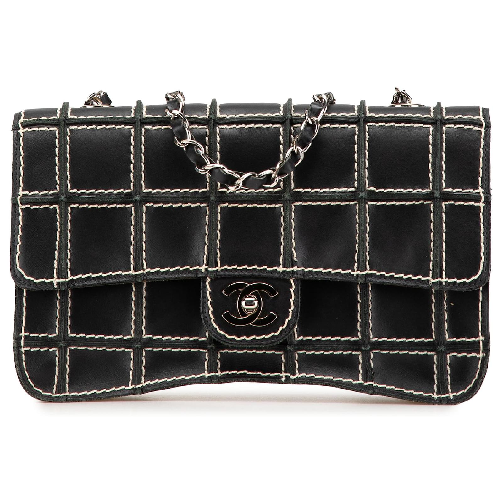 Chanel Black Lambskin Contrast Square Stitch Flap Leather ref