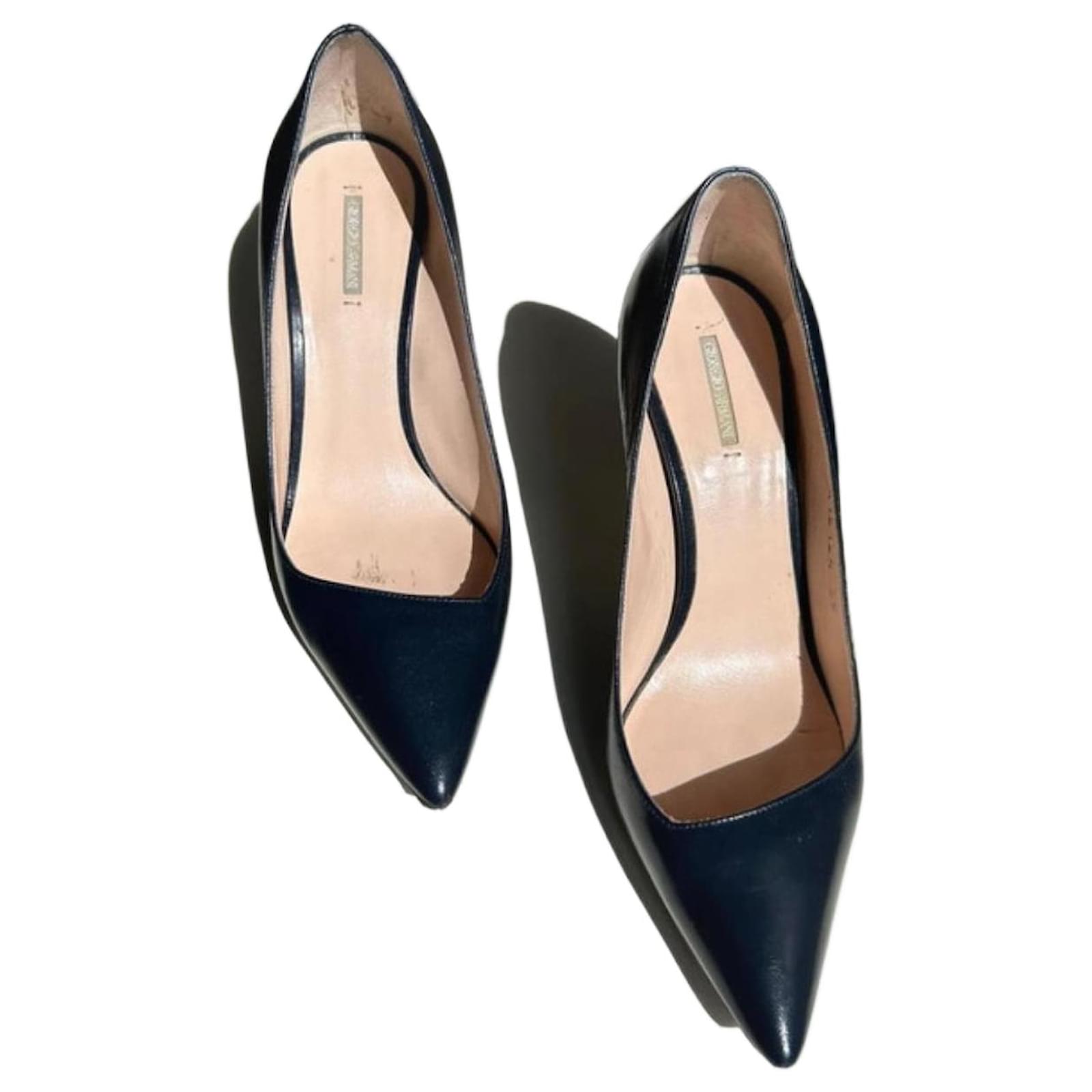 Giorgio Armani Heels Navy blue Leather Joli Closet