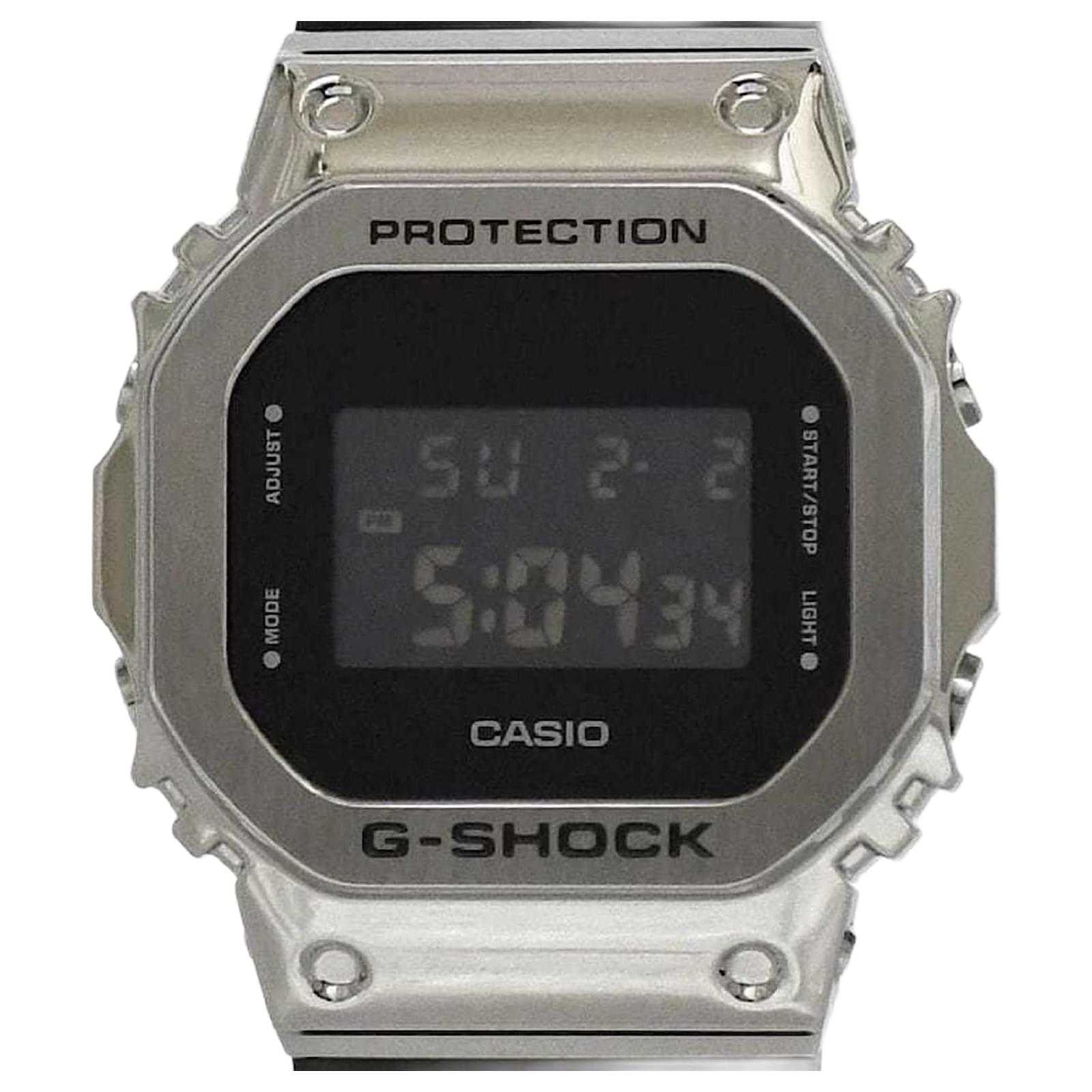 Autre Marque Orologio digitale Casio G-Shock GM-5600 Argento ref