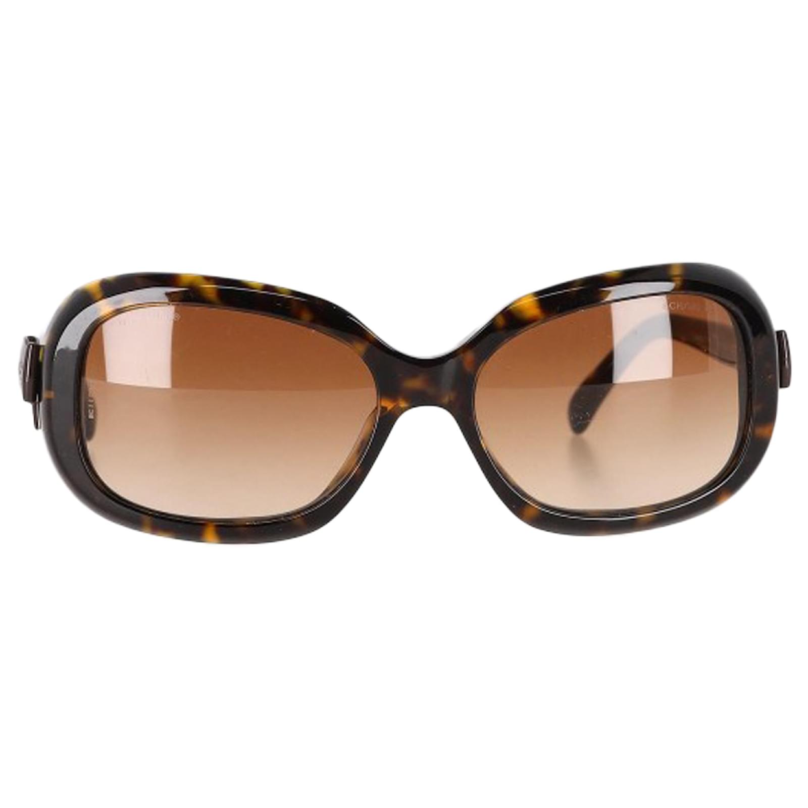 Occhiali da sole quadrati CC Chanel degli anni 2000 in acetato