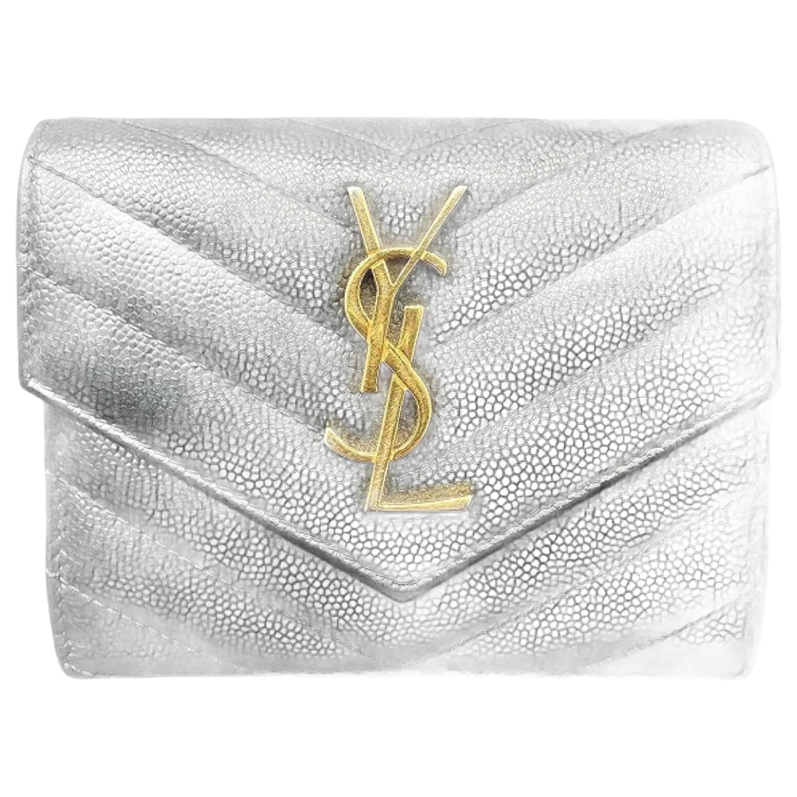 折りたたみ財布 SAINT LAURENT MONOGRAM COMPACT THREE FOLD WALLET Saint Laurent Monogram Compact Three-Fold Wallet Black