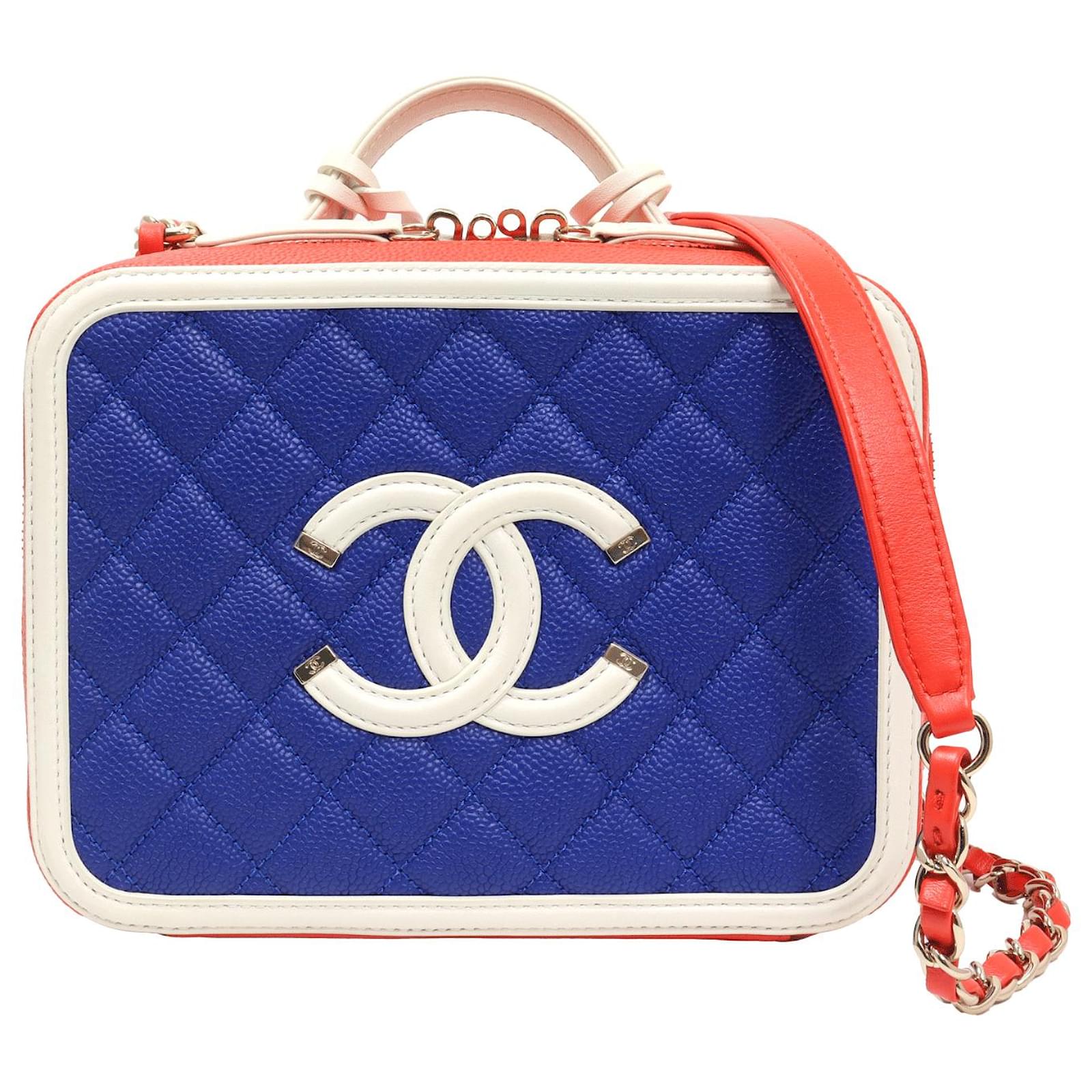 CHANEL キャビアスキンの2wayバックです。 シャネル ココハンドル キャビアスキン 2WAYショルダーバッグ